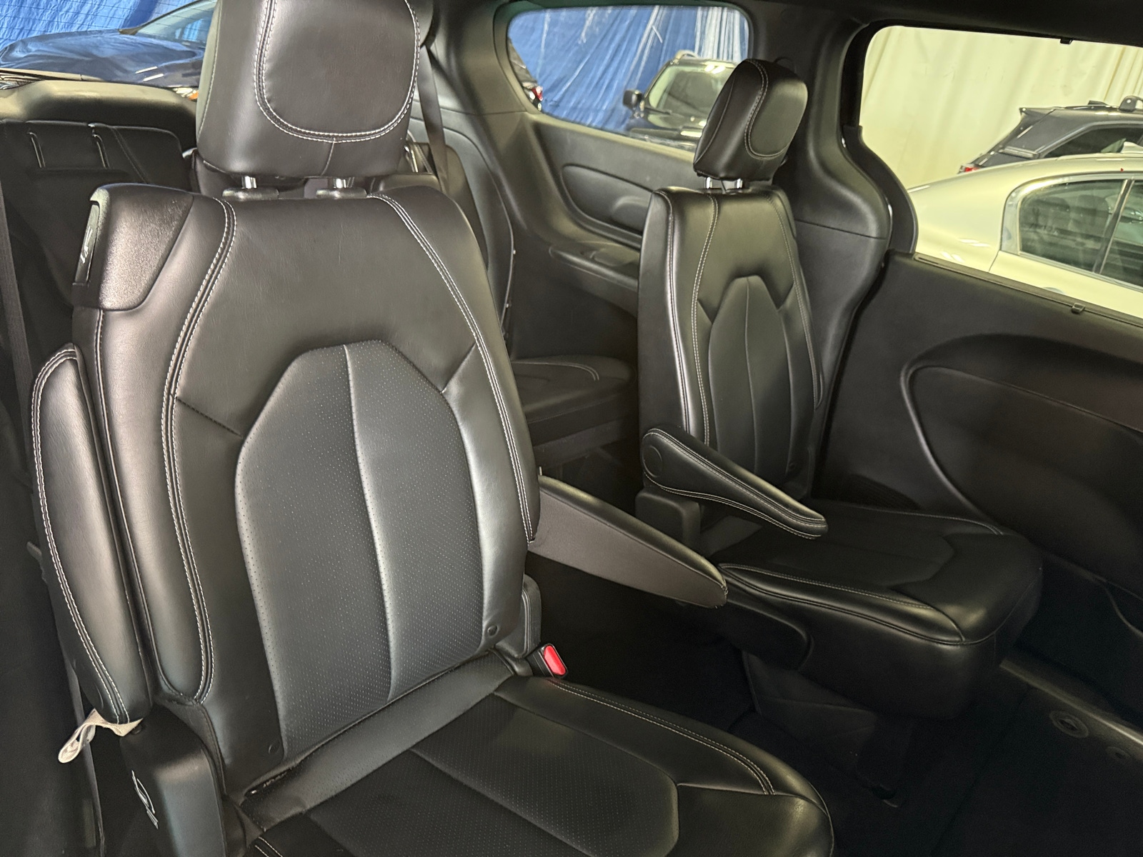 Thumbnail: 2025 Chrysler Pacifica - 5