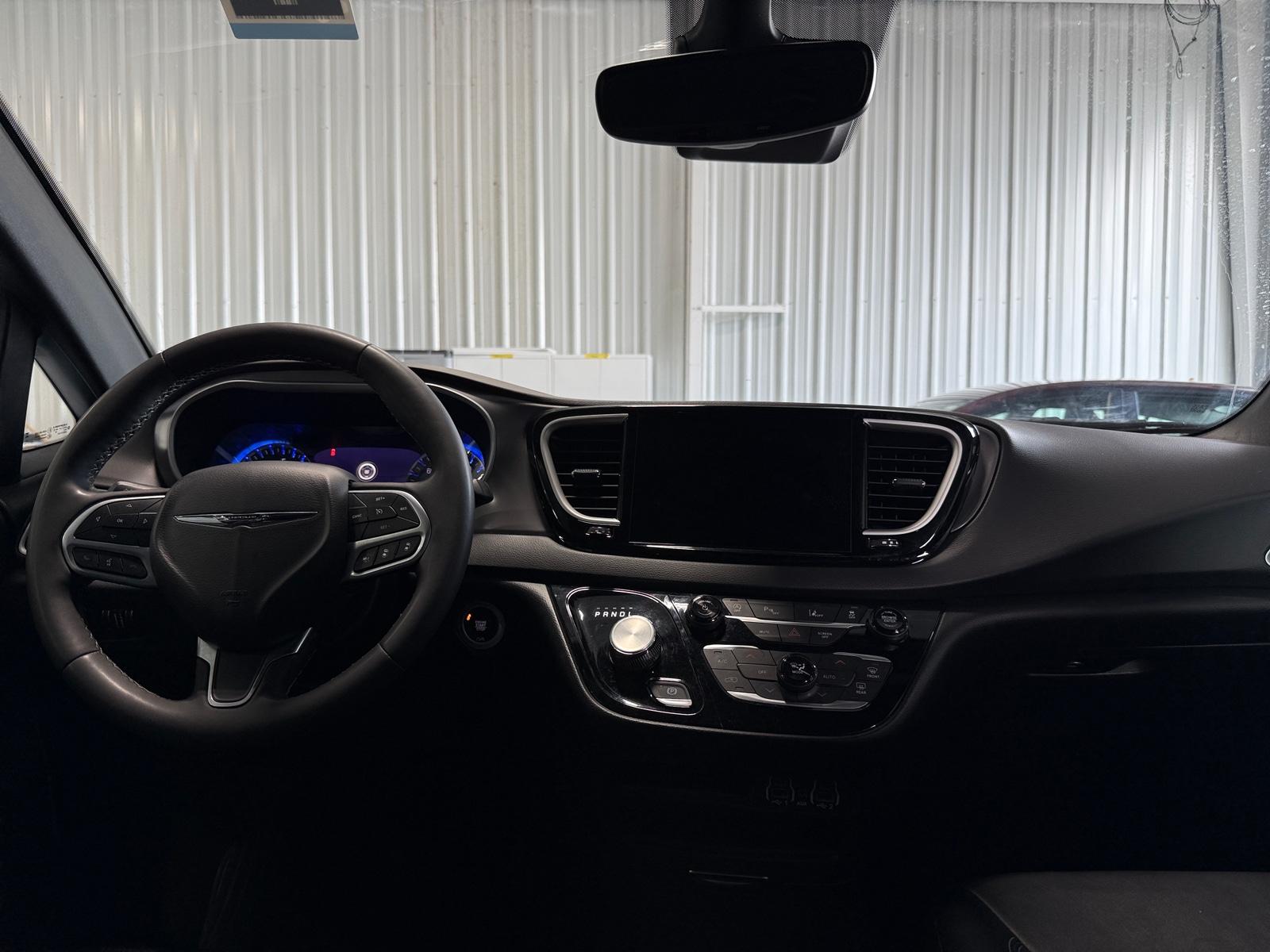 Thumbnail: 2025 Chrysler Pacifica - 2