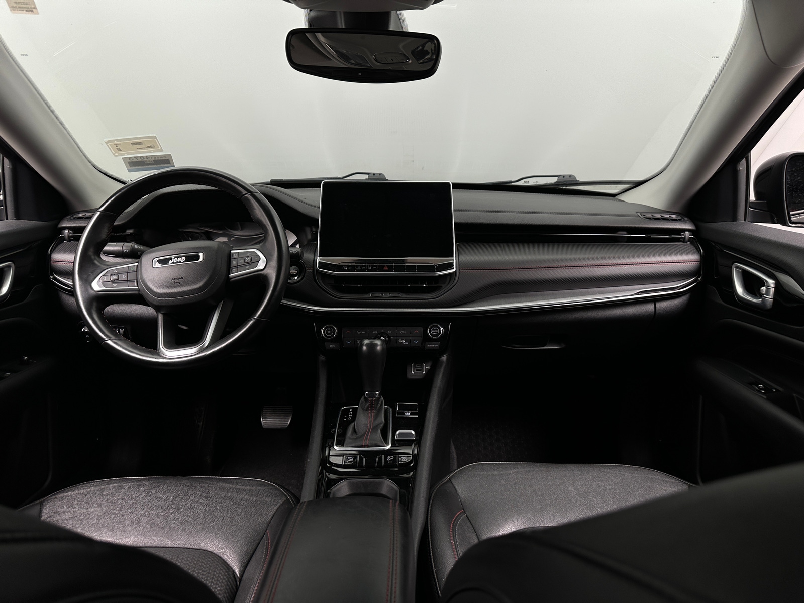 Thumbnail: 2022 Jeep Compass - 3