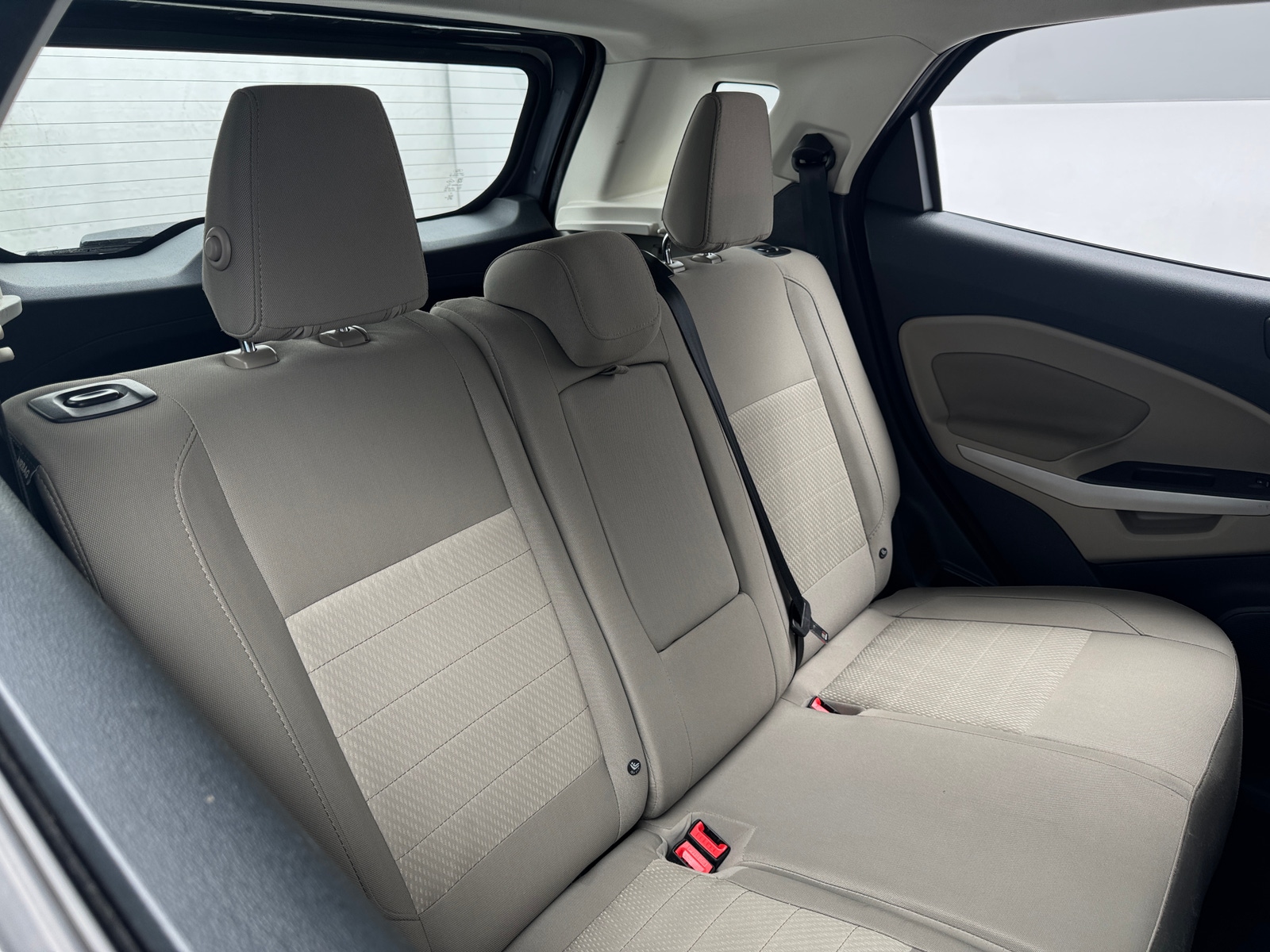 Thumbnail: 2021 Ford EcoSport - 6