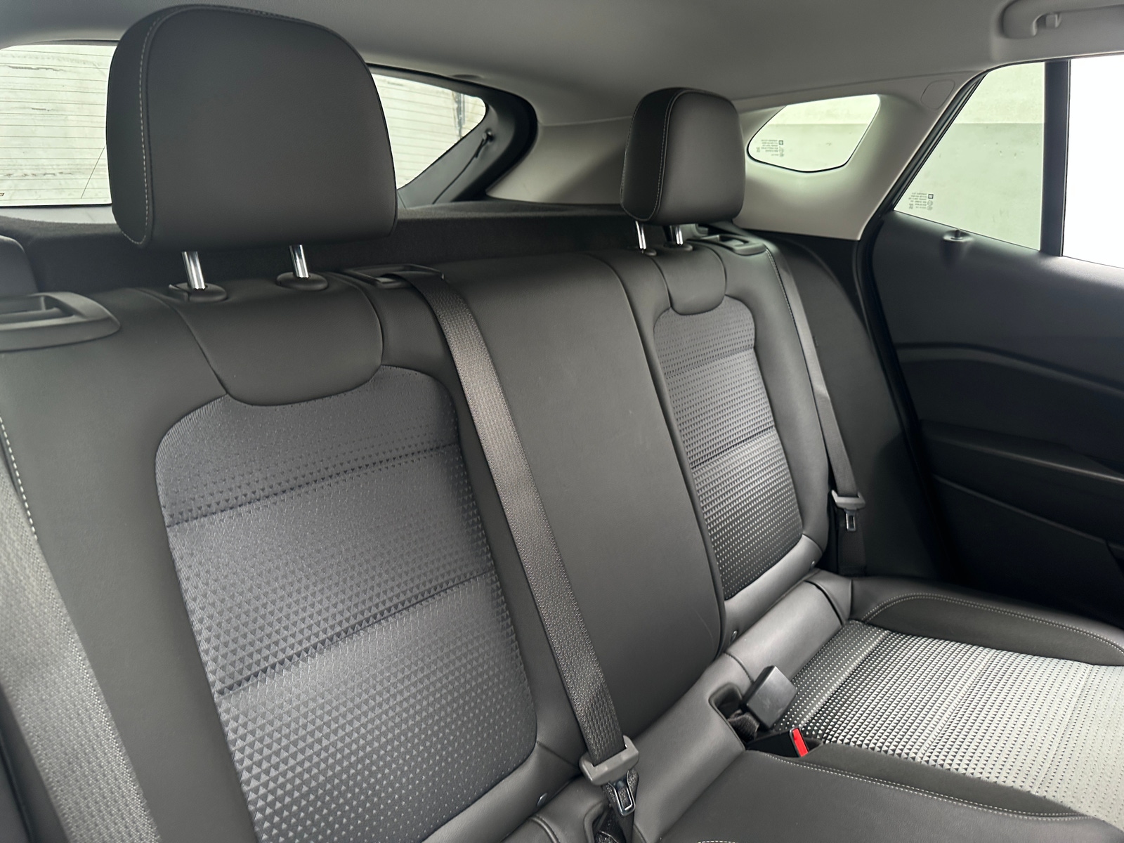 Thumbnail: 2025 Chevrolet Trax - 5