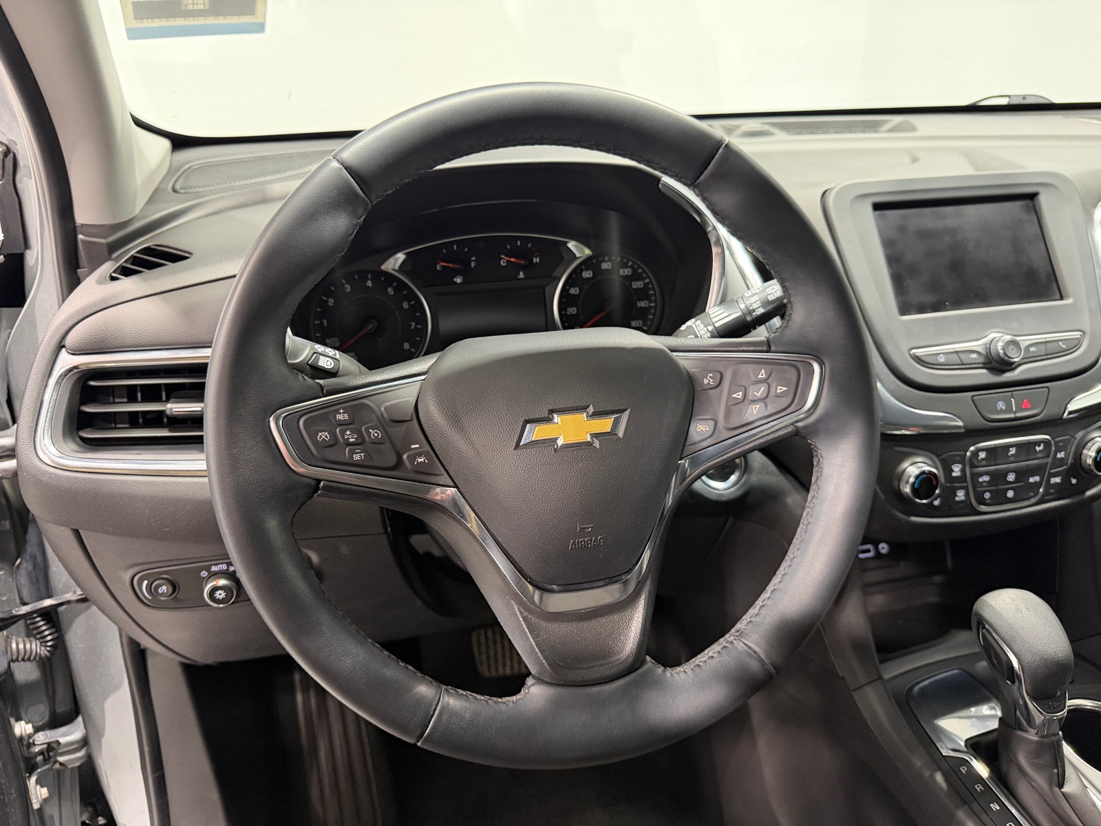 Thumbnail: 2023 Chevrolet Equinox - 5