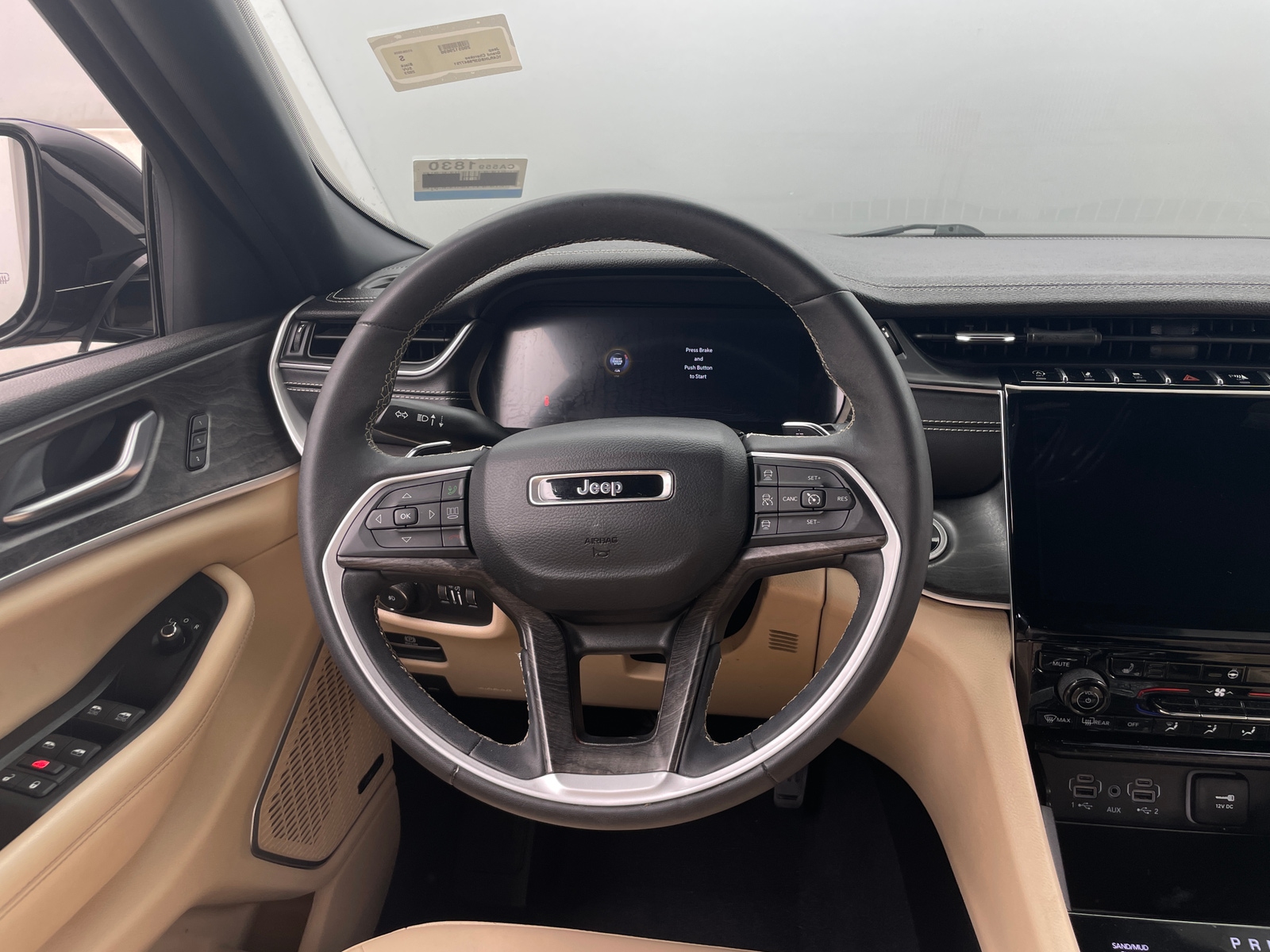 Thumbnail: 2023 Jeep Grand Cherokee - 4