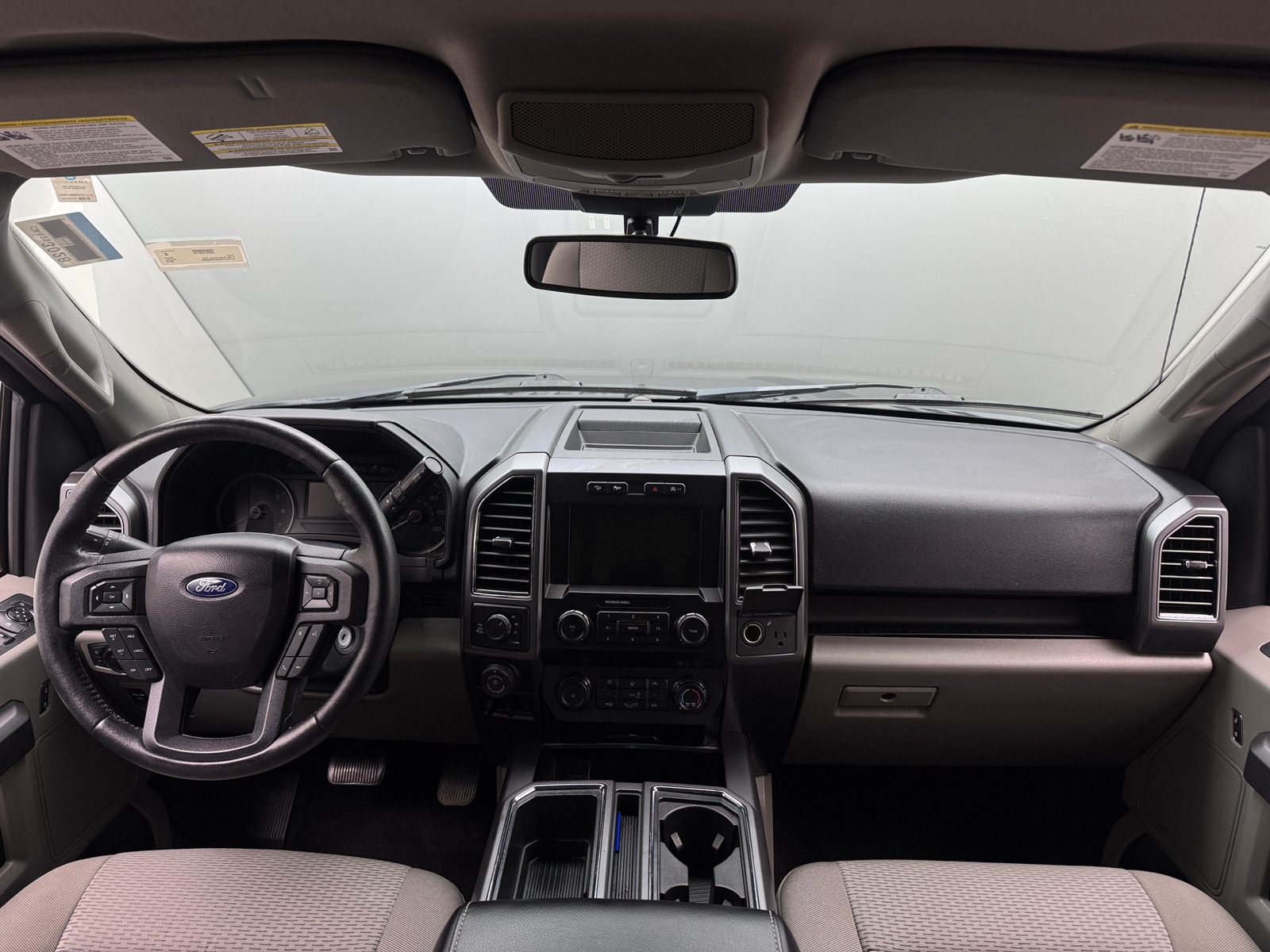 Thumbnail: 2019 Ford Econoline - 3