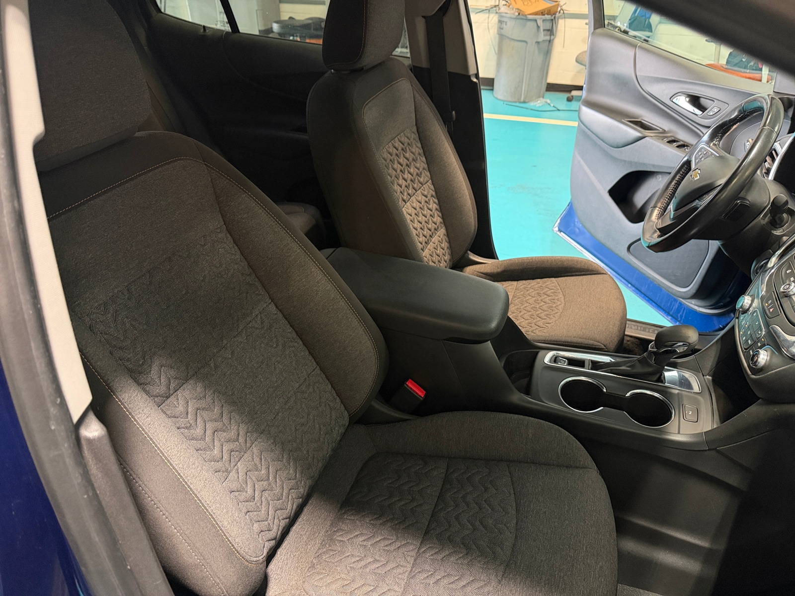 Thumbnail: 2022 Chevrolet Equinox - 2