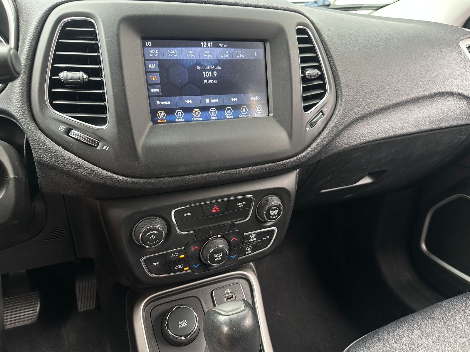 Thumbnail: 2017 Jeep Compass - 4