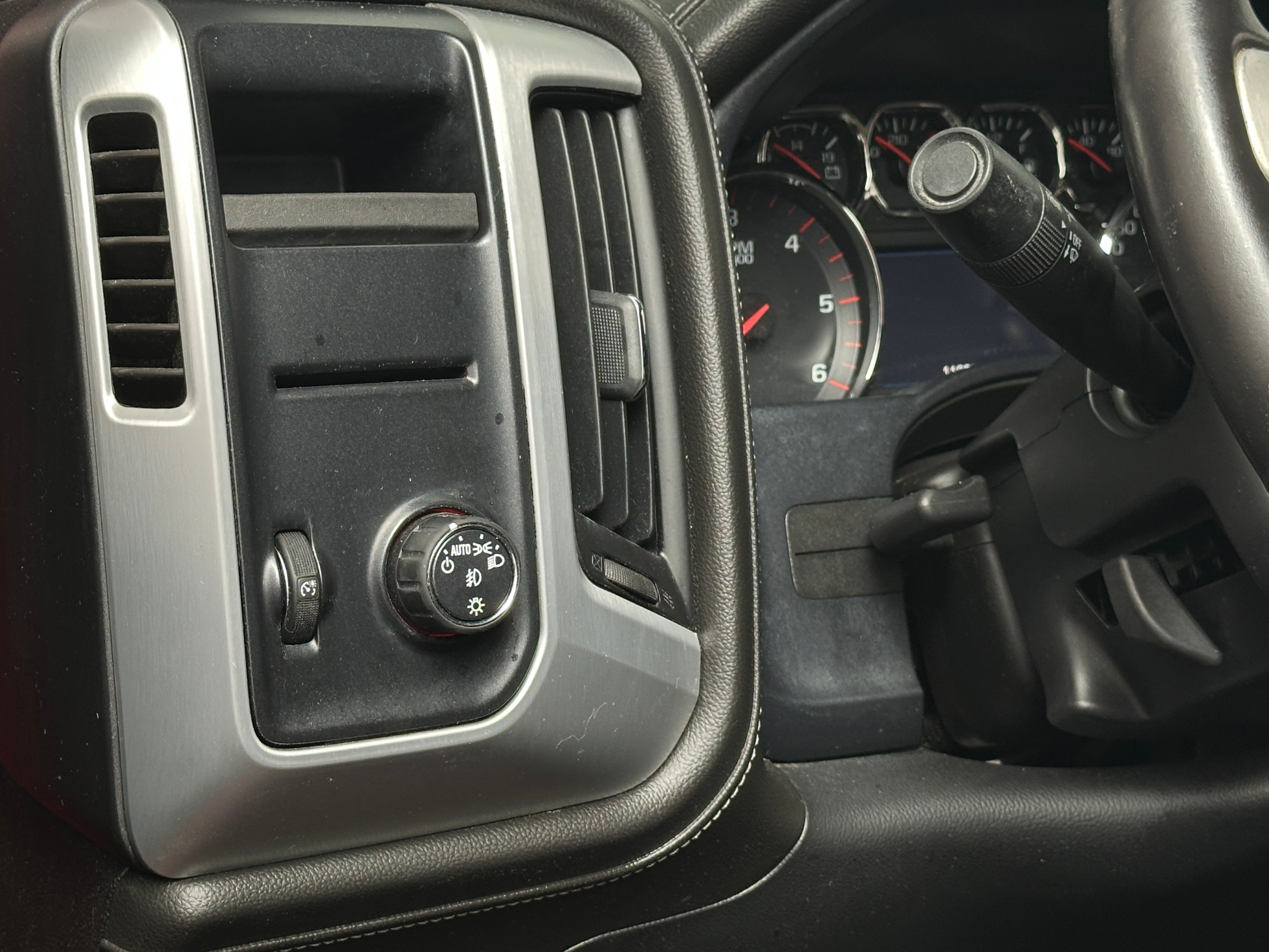 2015 GMC Sierra 1500 SLE - Photo 9