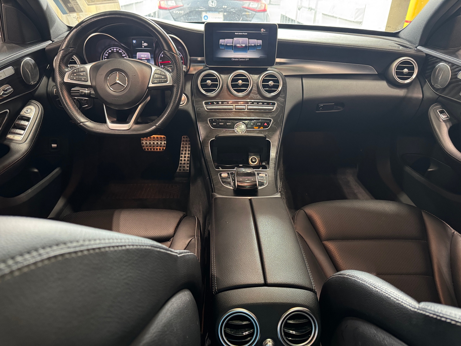 Thumbnail: 2015 Mercedes-Benz C-Class - 2