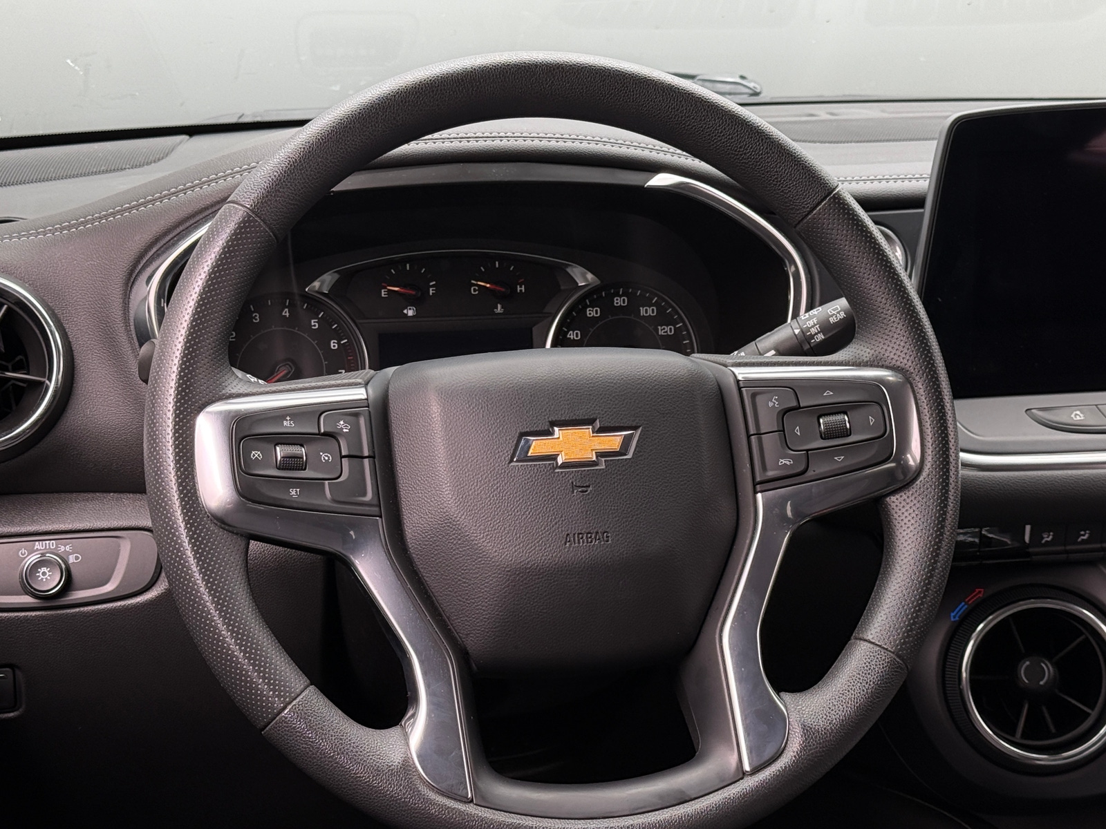 Thumbnail: 2023 Chevrolet Blazer - 5