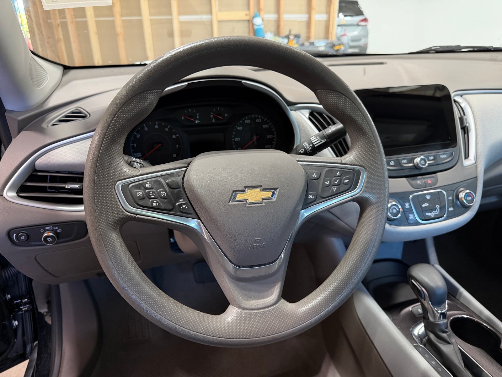 Thumbnail: 2023 Chevrolet Malibu - 5