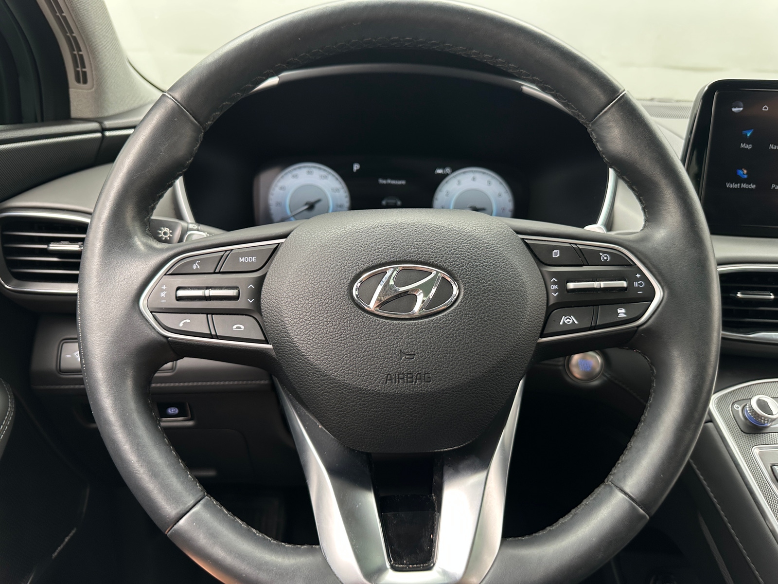 Thumbnail: 2023 Hyundai Santa Fe - 4
