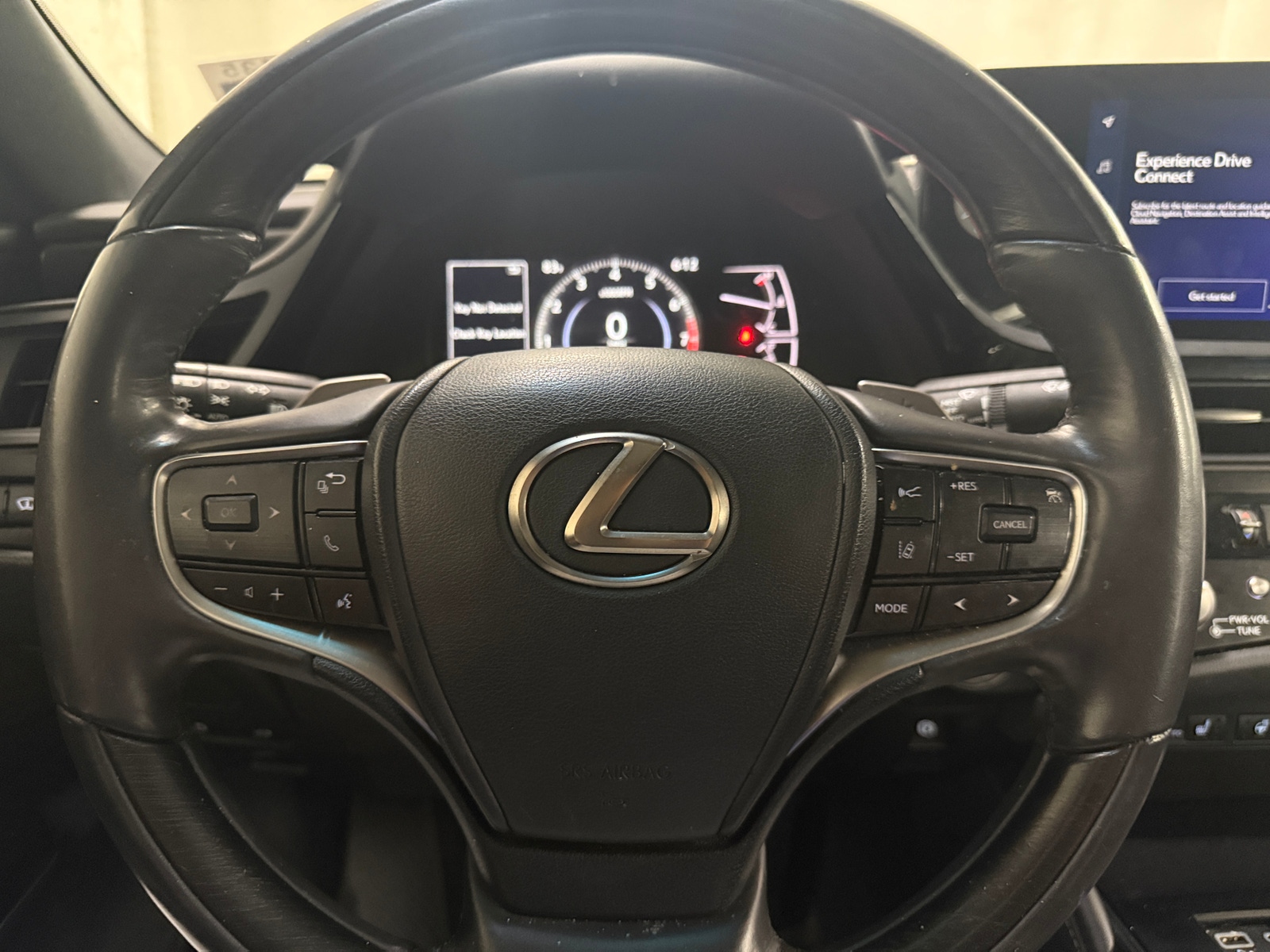 Thumbnail: 2023 Lexus ES - 5