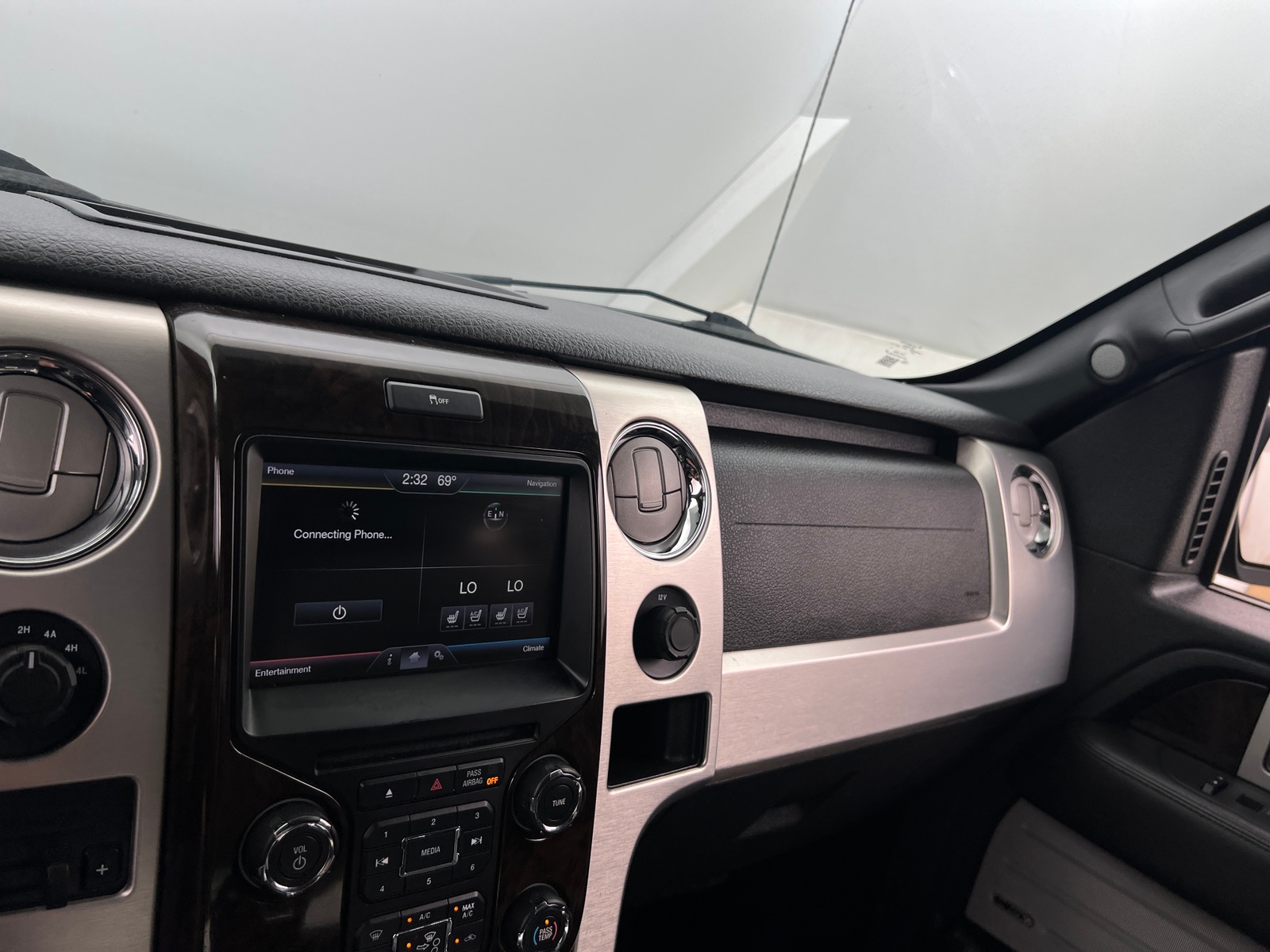Thumbnail: 2013 Ford Econoline - 3