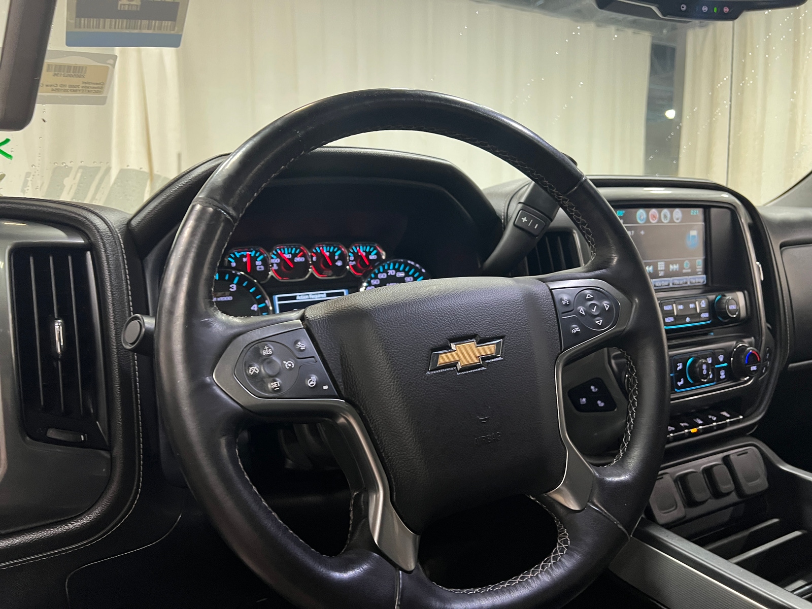 Thumbnail: 2019 Chevrolet Silverado 2500 - 4