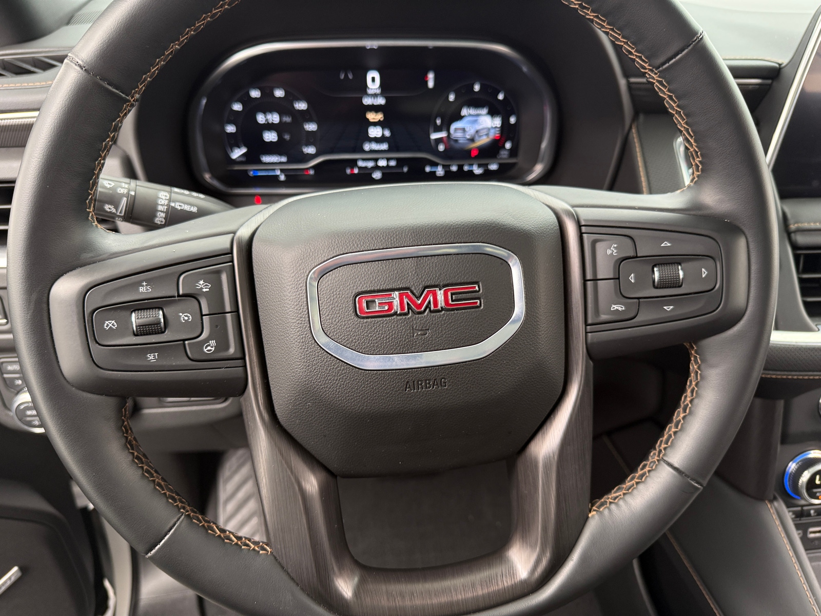 Thumbnail: 2024 GMC Yukon - 4
