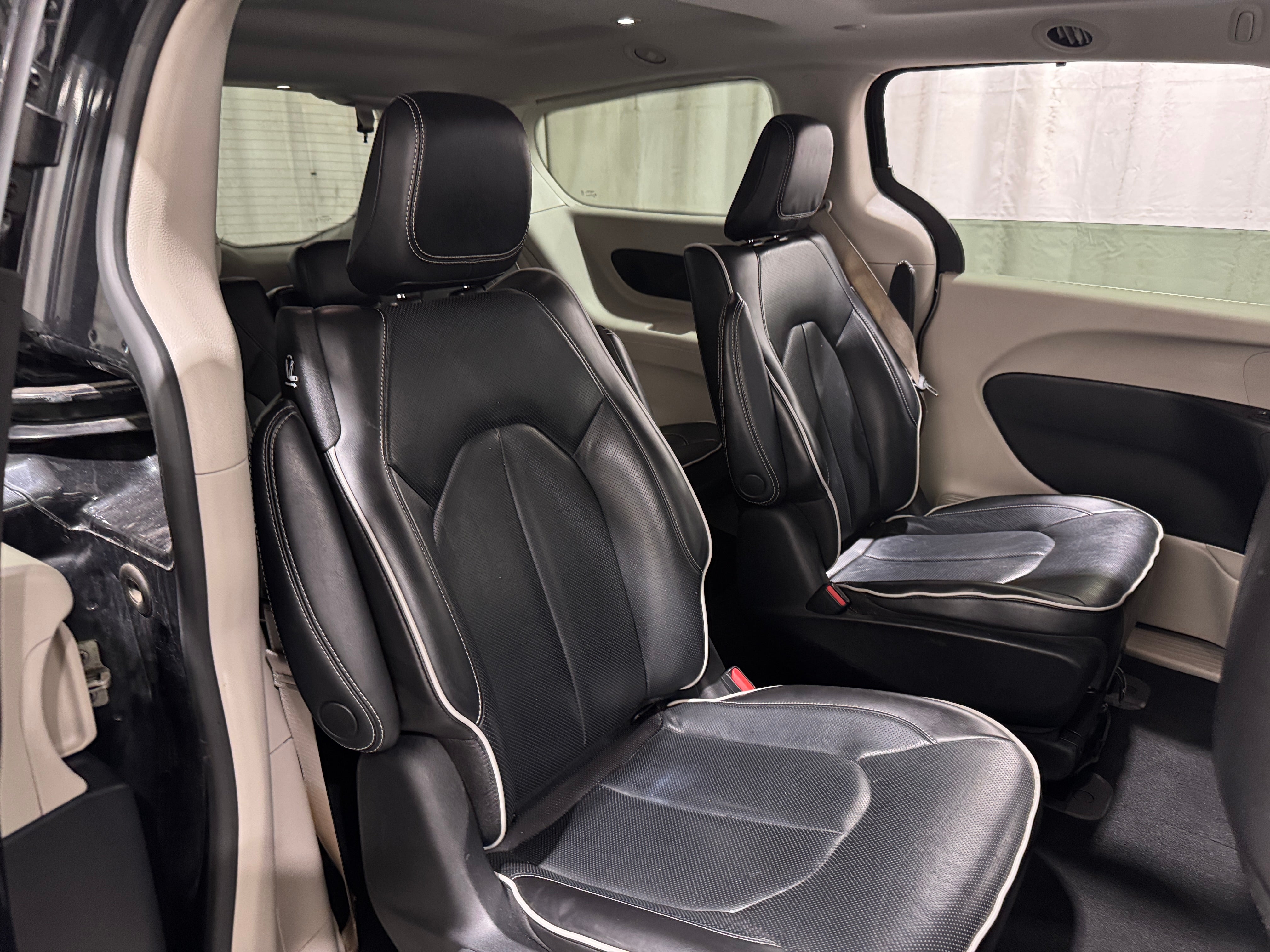 2023 Chrysler Pacifica Hybrid