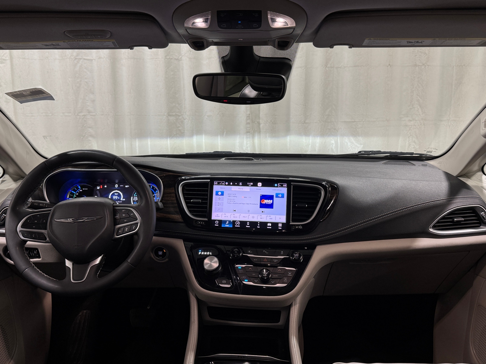 Thumbnail: 2023 Chrysler Pacifica - 2