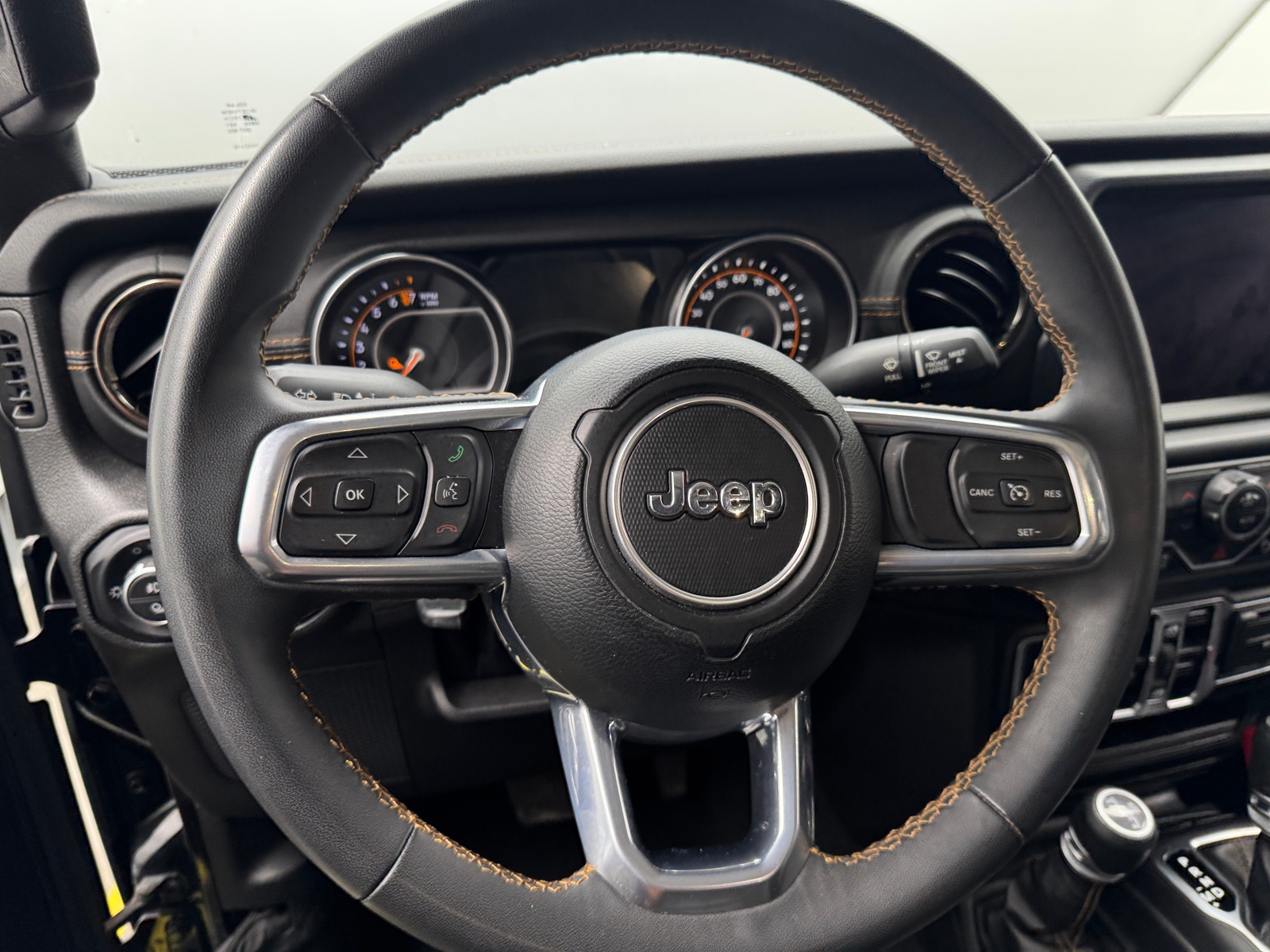 Thumbnail: 2023 Jeep Gladiator - 4