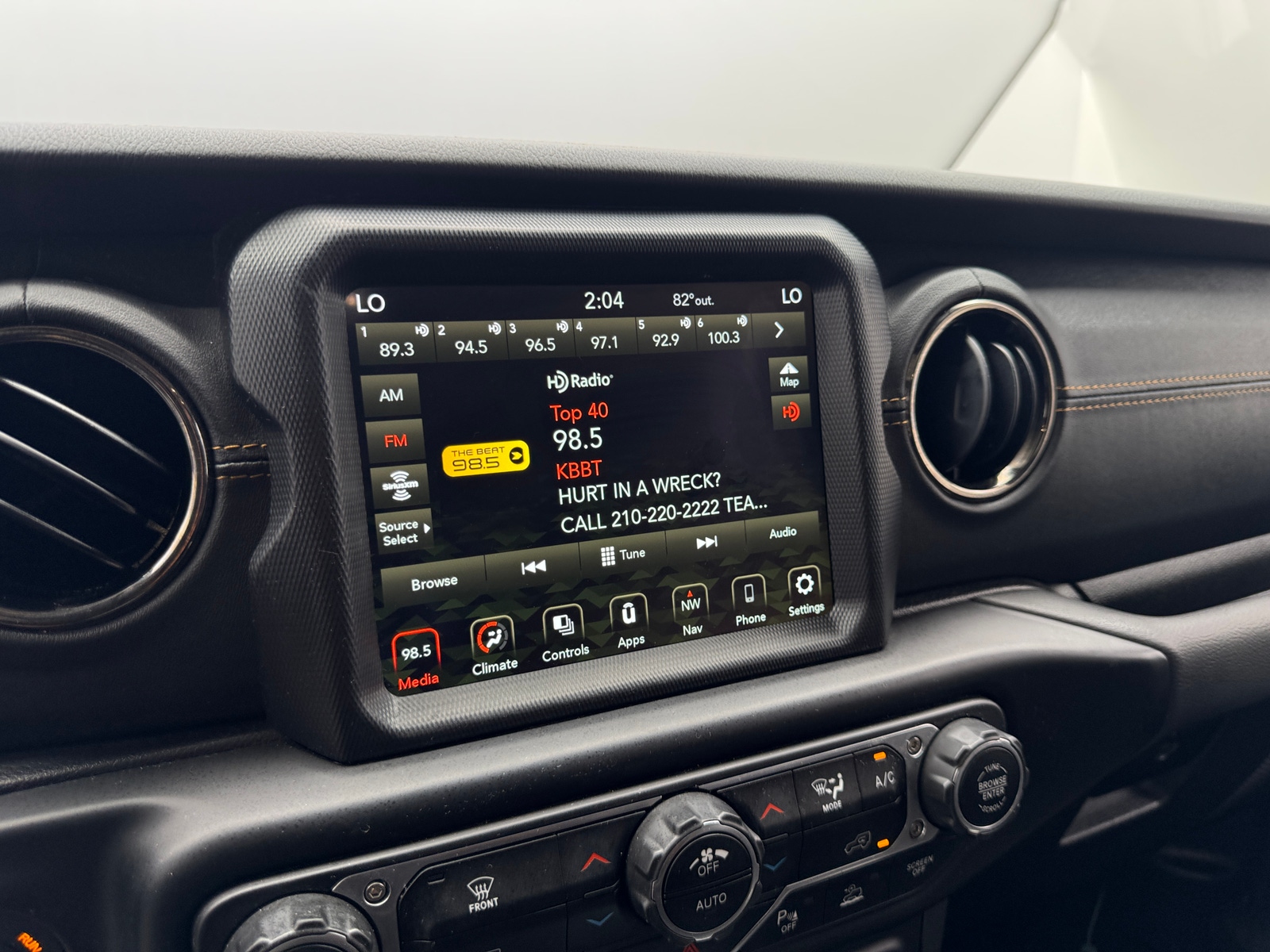 Thumbnail: 2023 Jeep Gladiator - 3