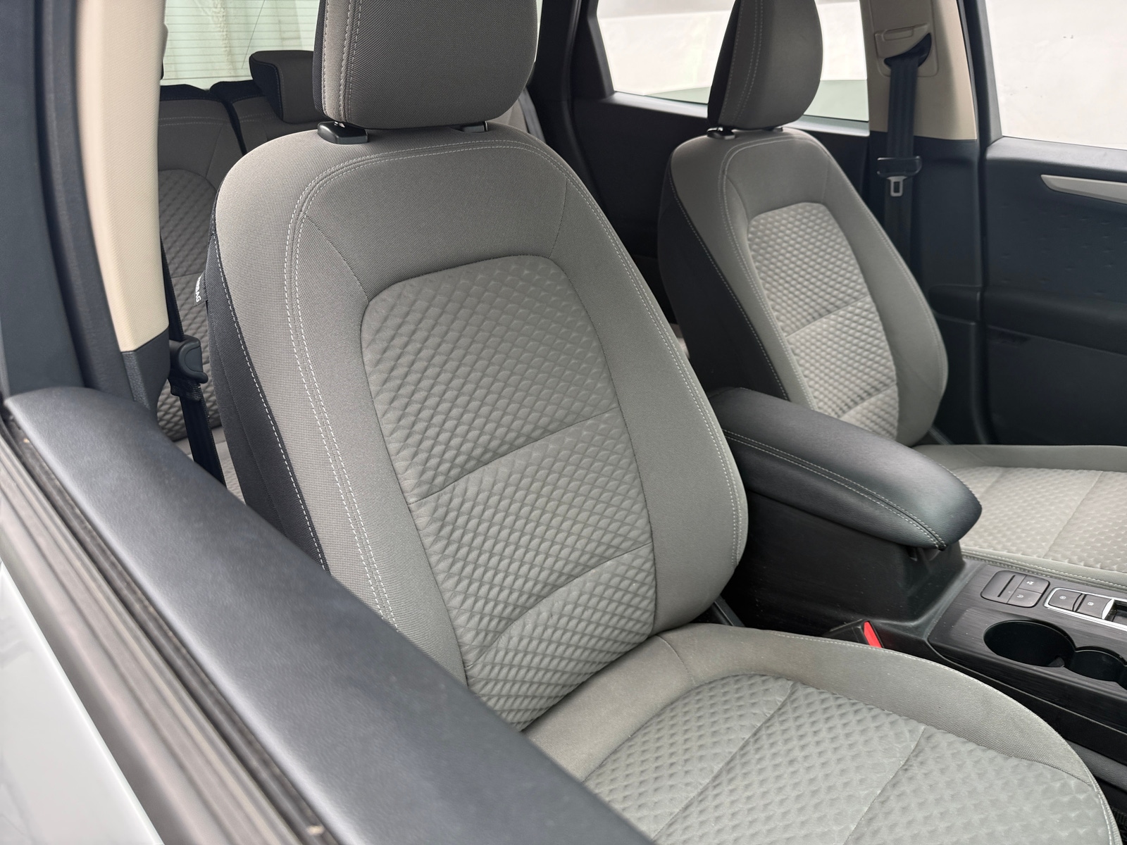 Thumbnail: 2020 Ford Escape - 2