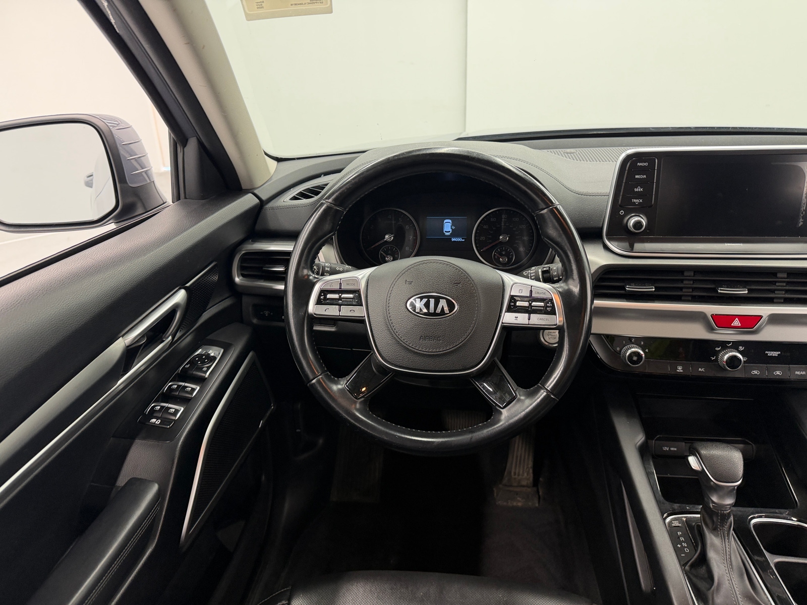 Thumbnail: 2020 Kia Telluride - 4