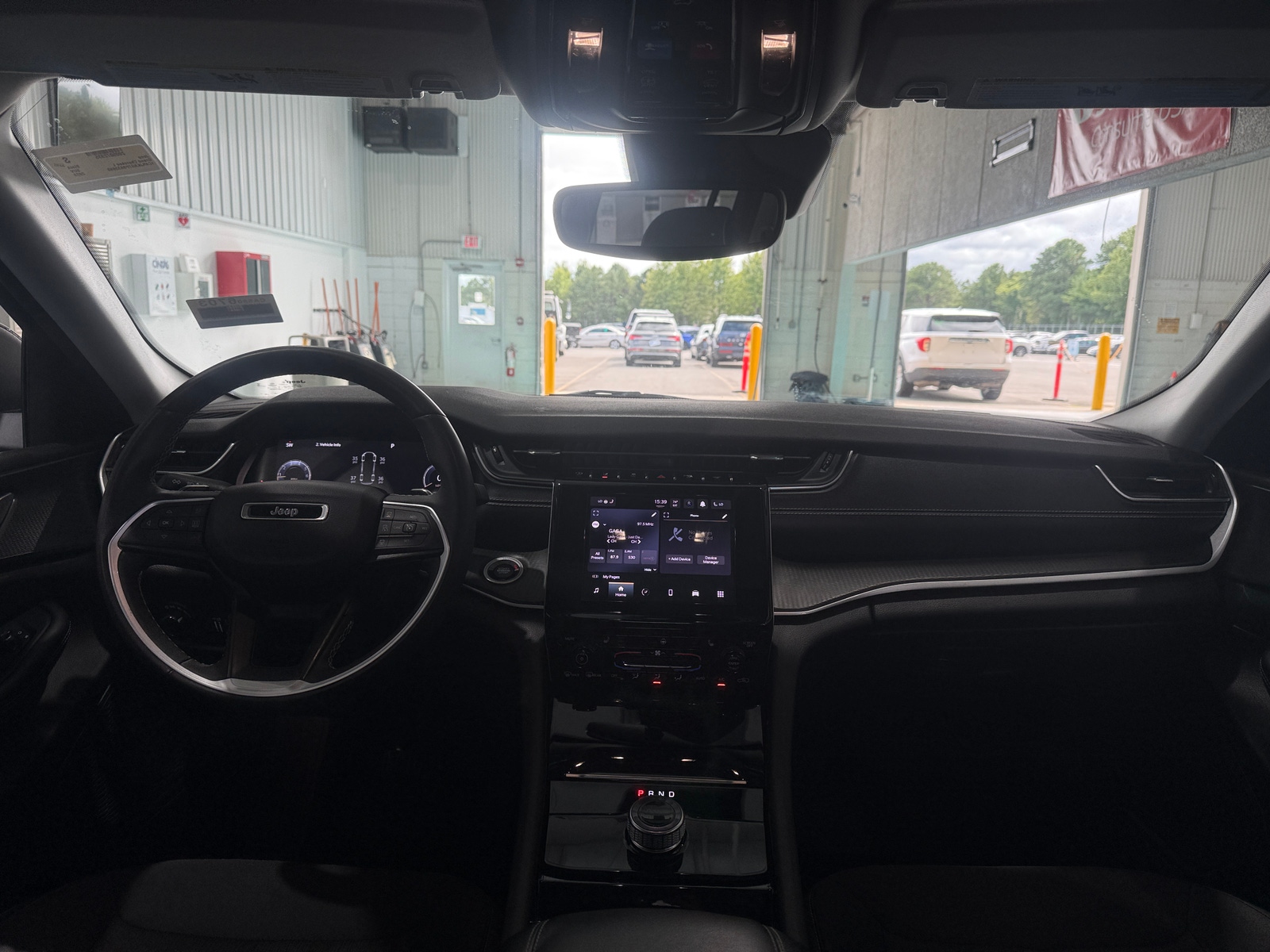 Thumbnail: 2023 Jeep Grand Cherokee L - 3