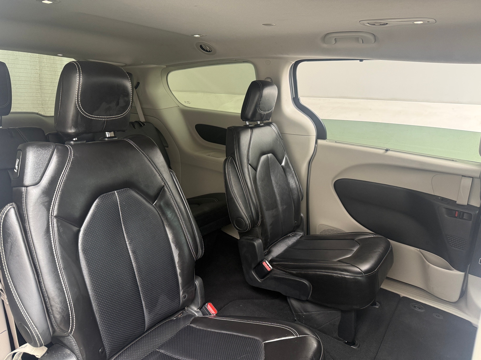 Thumbnail: 2024 Chrysler Pacifica - 5