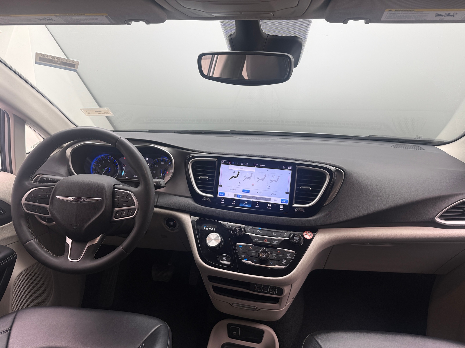 Thumbnail: 2024 Chrysler Pacifica - 2