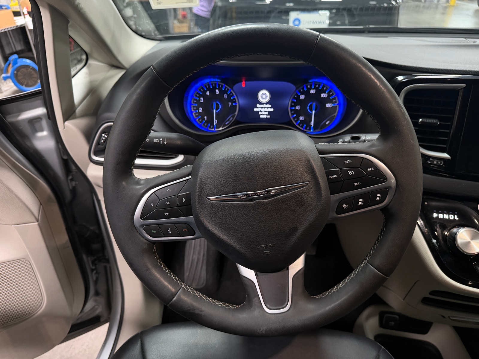 Thumbnail: 2024 Chrysler Pacifica - 4