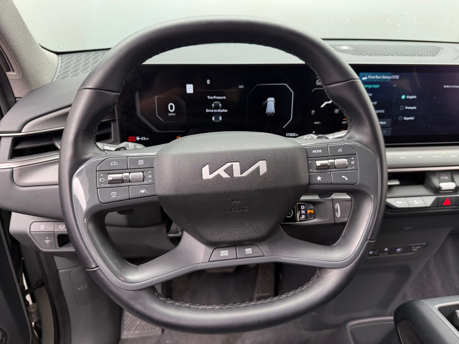 Thumbnail: 2024 Kia EV9 - 4
