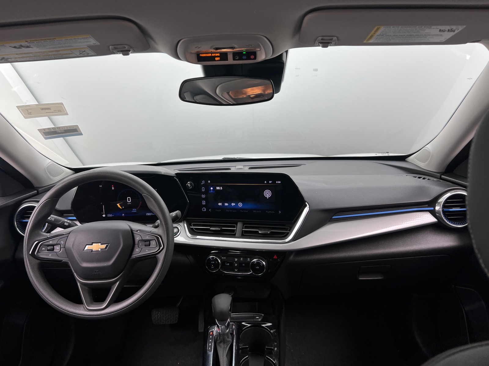 Thumbnail: 2025 Chevrolet Trax - 2