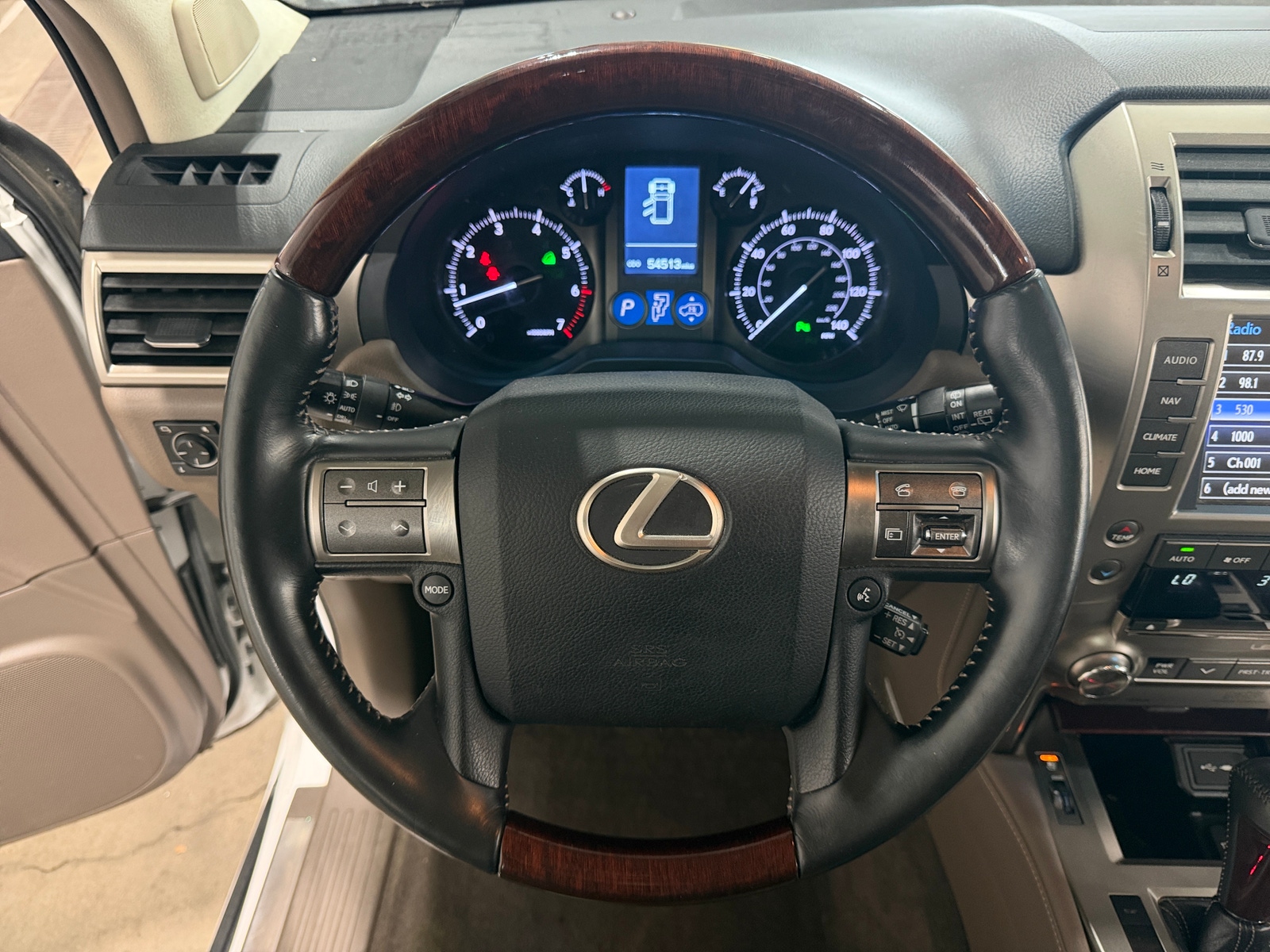 Thumbnail: 2015 Lexus GX - 4
