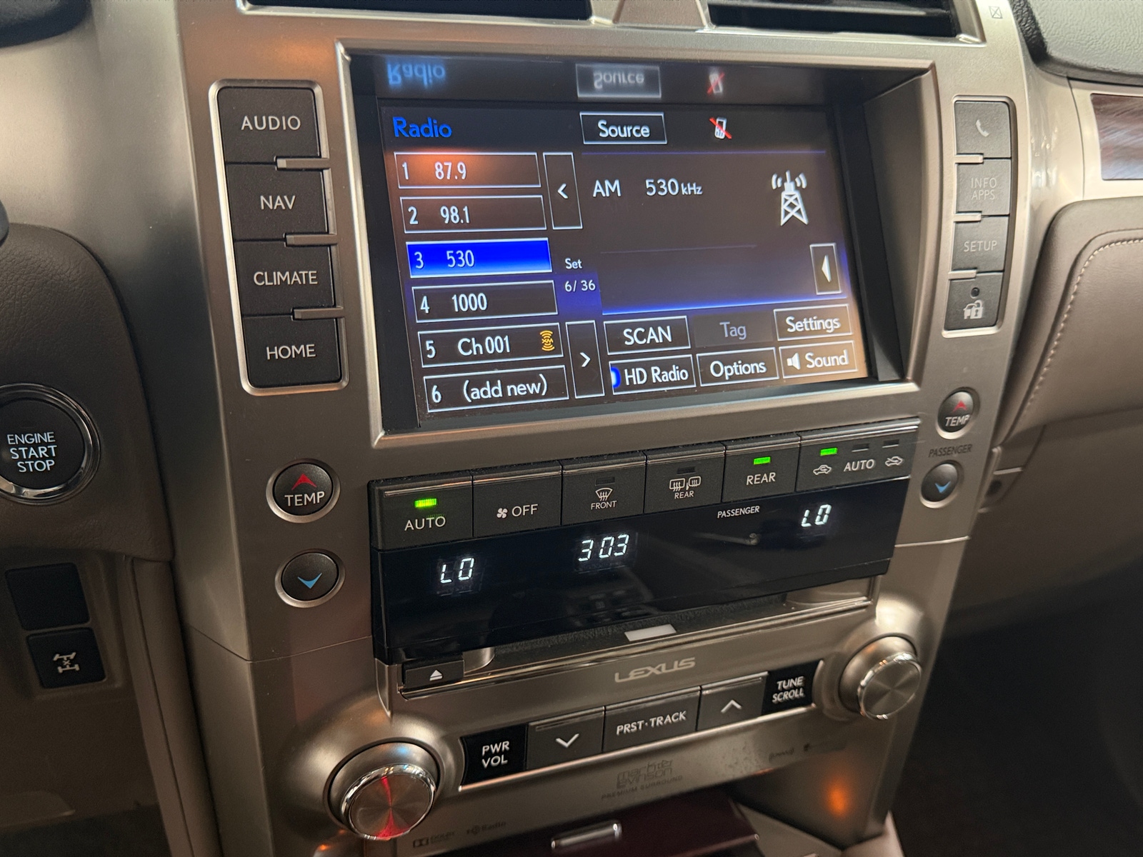 Thumbnail: 2015 Lexus GX - 3