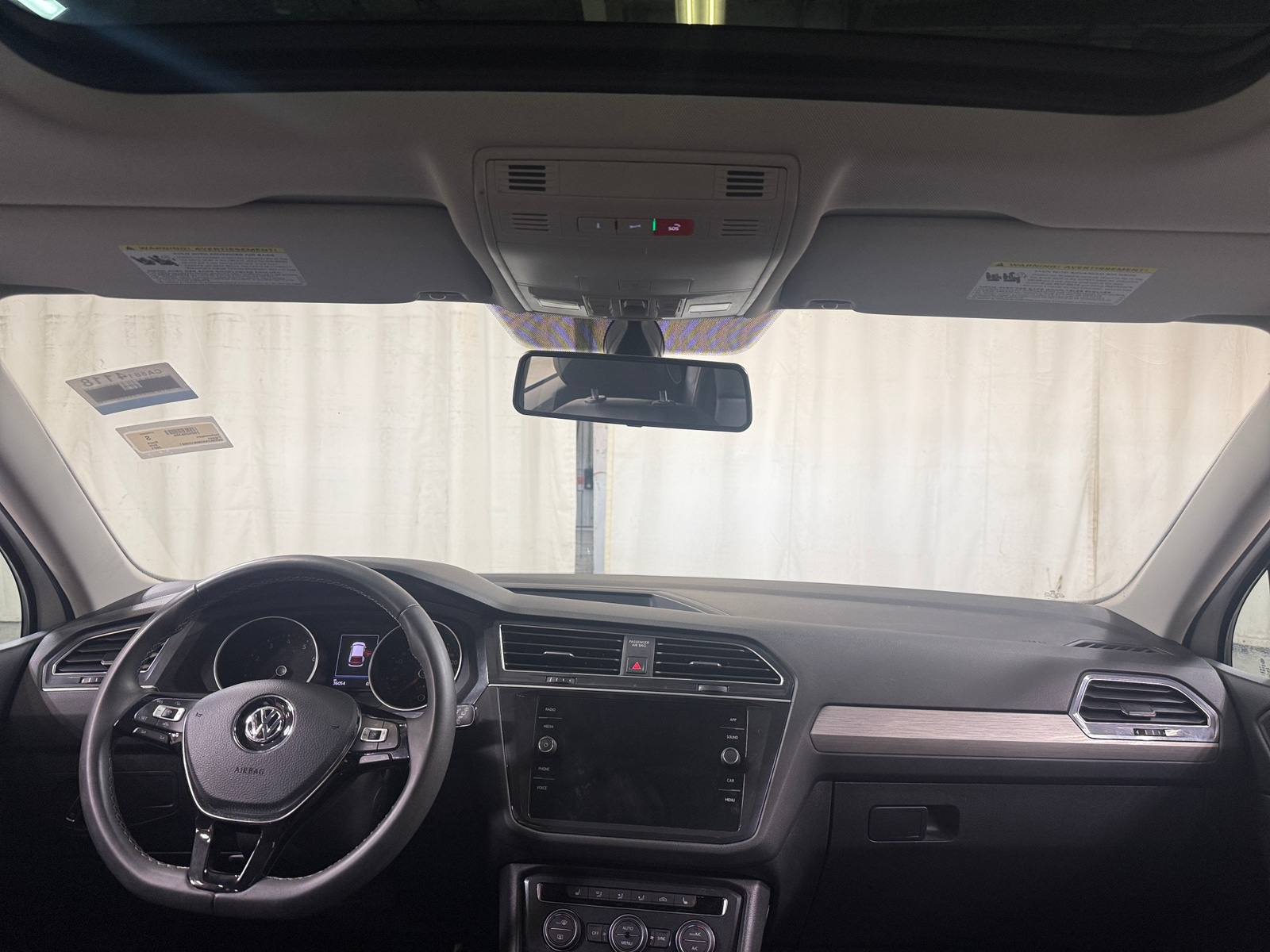 Thumbnail: 2021 Volkswagen Tiguan - 2