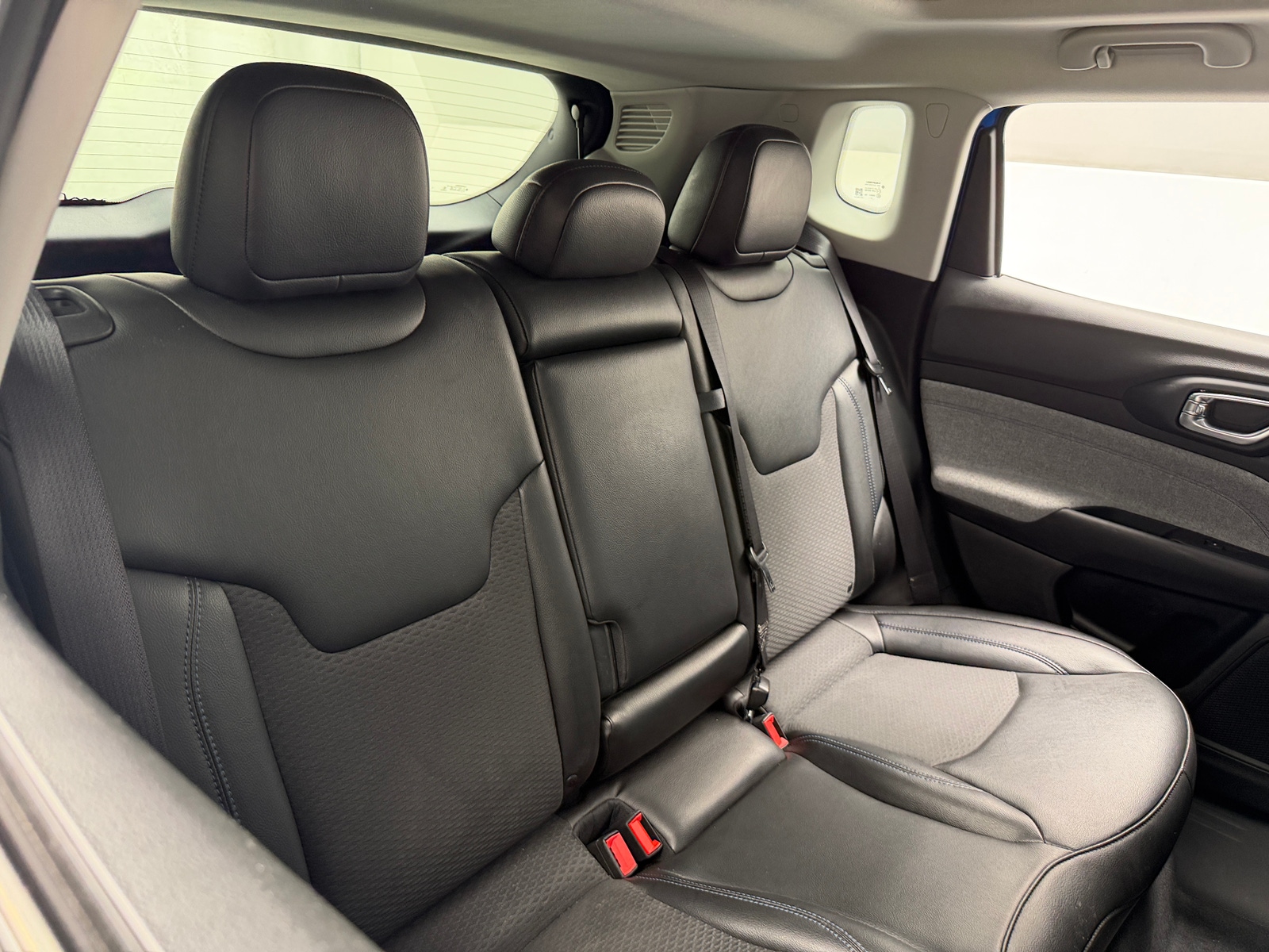 Thumbnail: 2022 Jeep Compass - 6