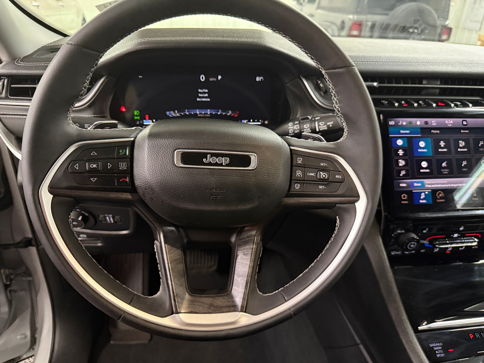 Thumbnail: 2023 Jeep Grand Cherokee - 4
