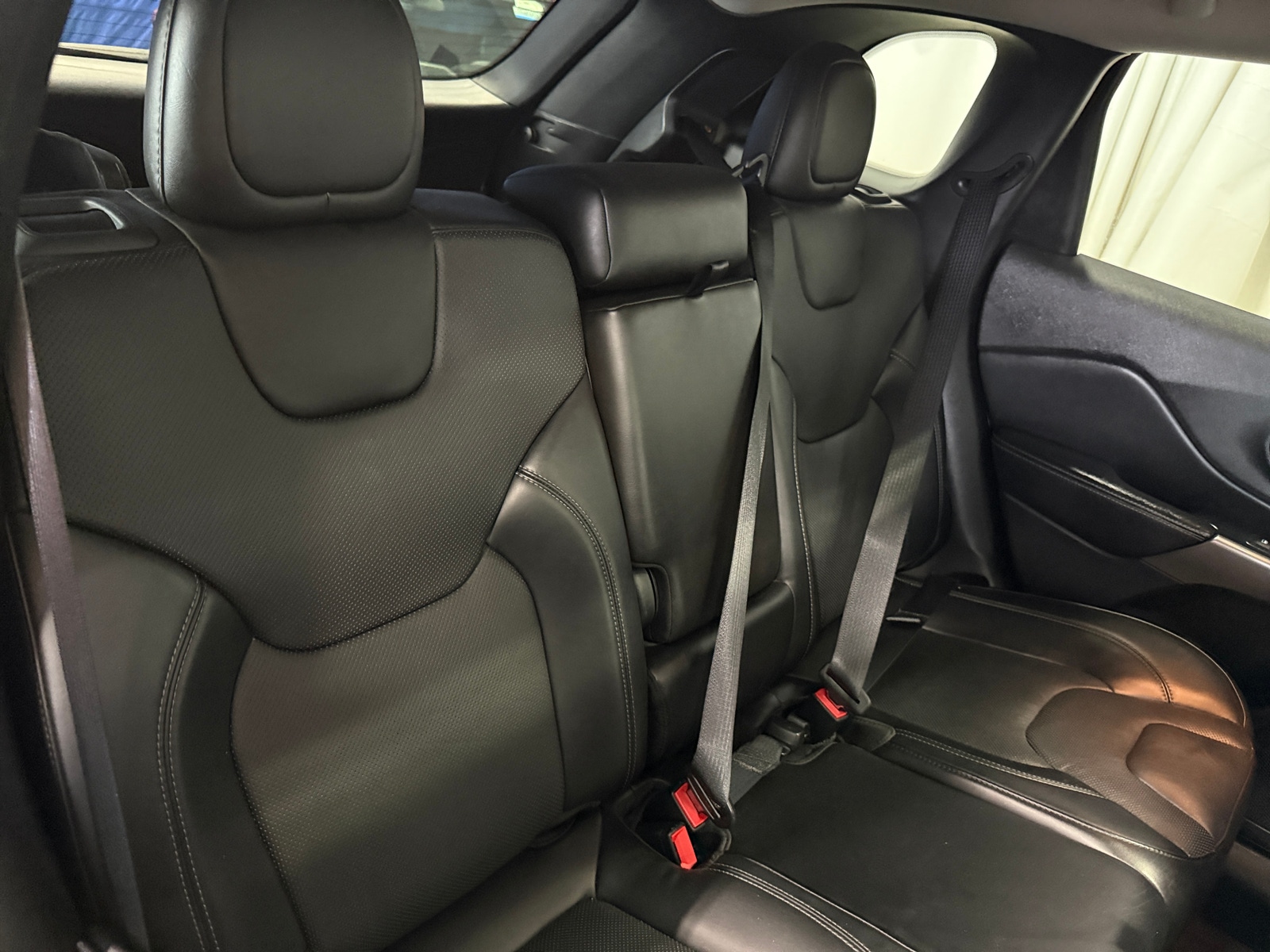 Thumbnail: 2021 Jeep Cherokee - 5