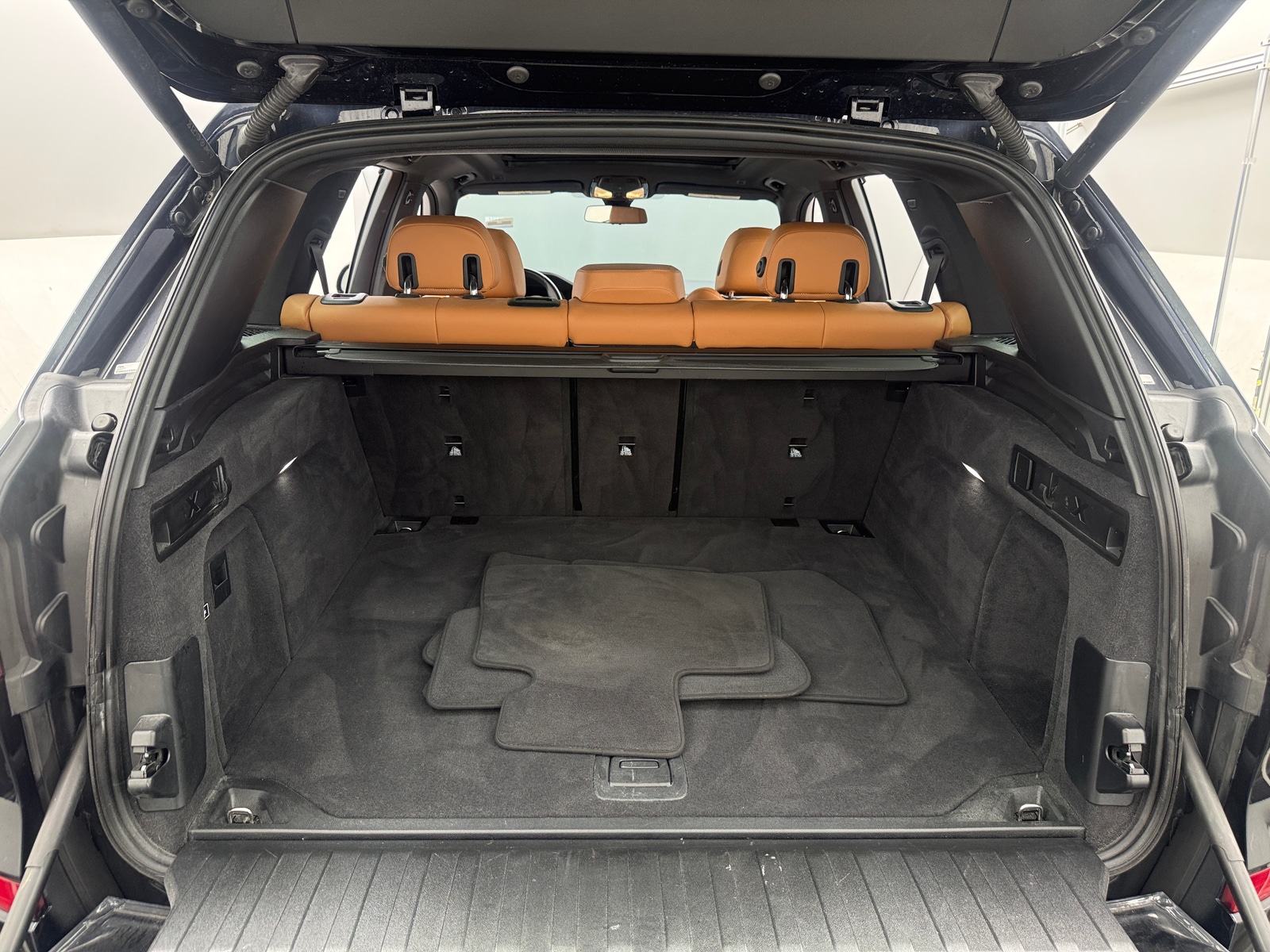 Thumbnail: 2023 BMW X5 - 6