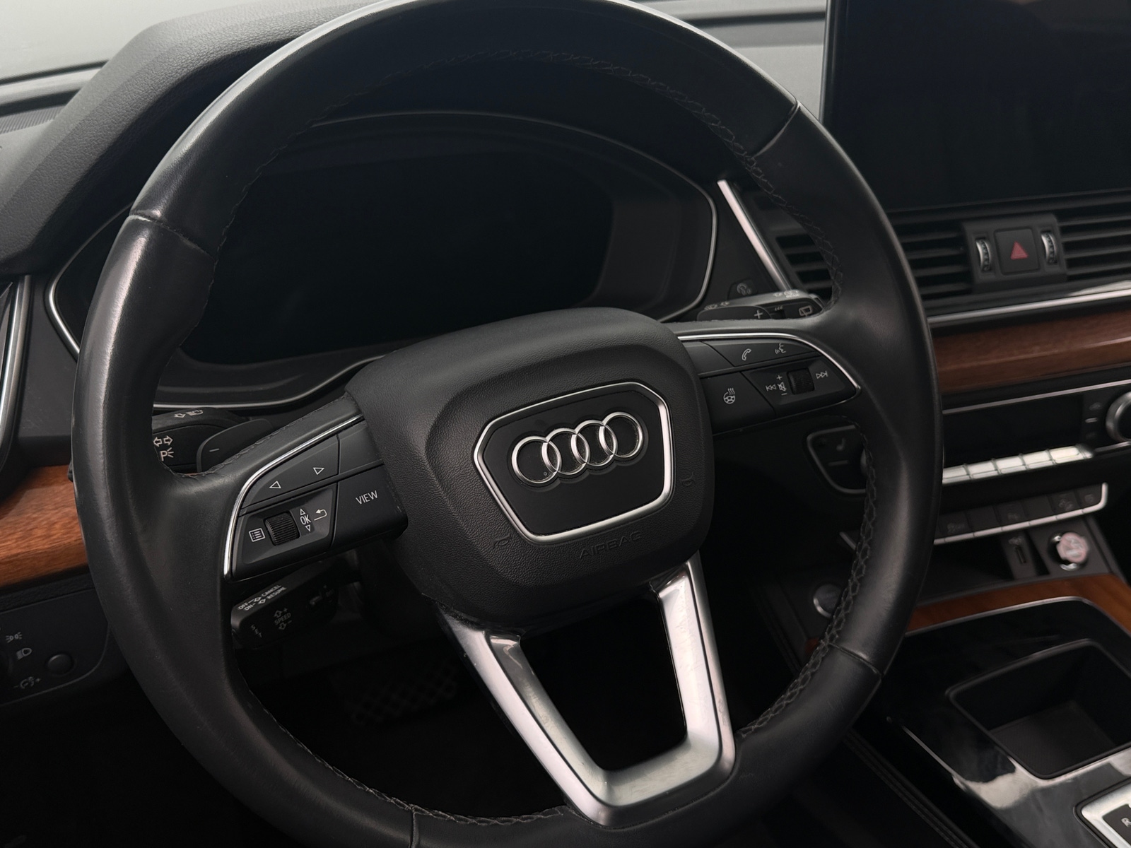 Thumbnail: 2023 Audi Q5 - 4