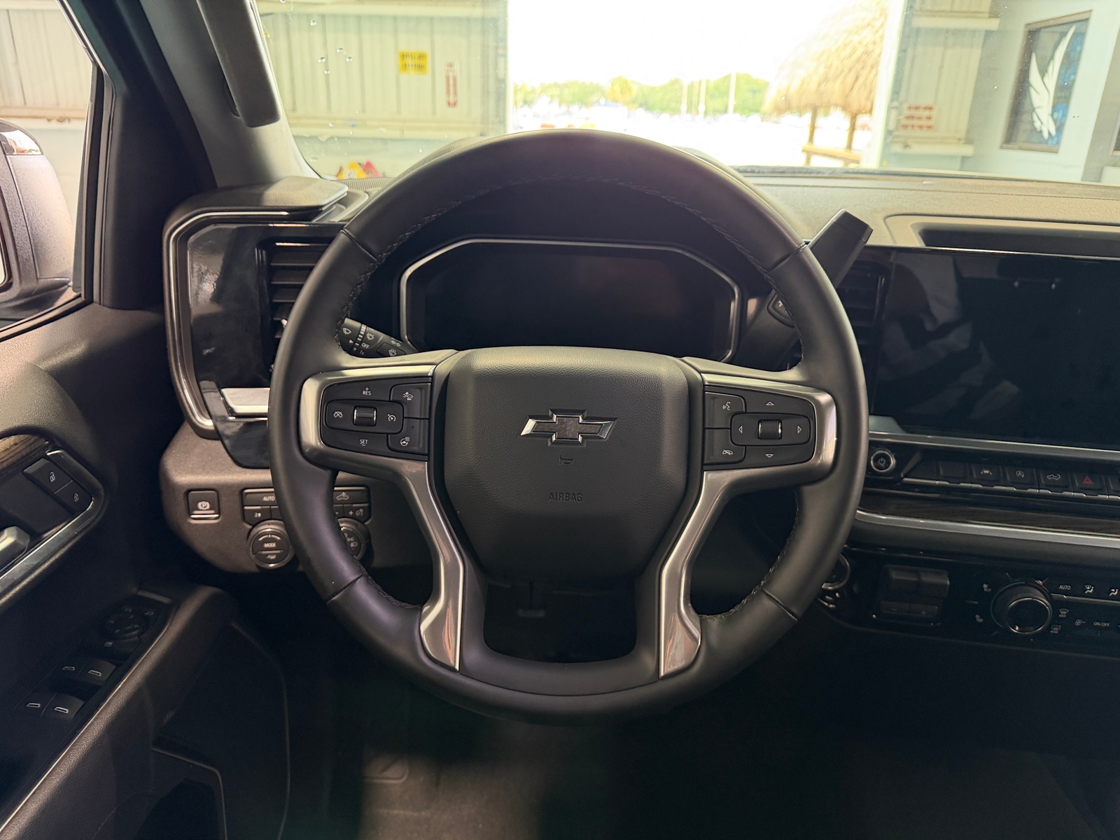 Thumbnail: 2026 Chevrolet Silverado 1500 - 5