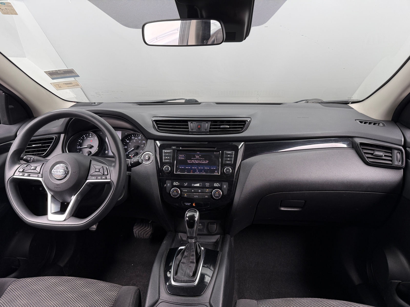 Thumbnail: 2020 Nissan Rogue Sport - 3