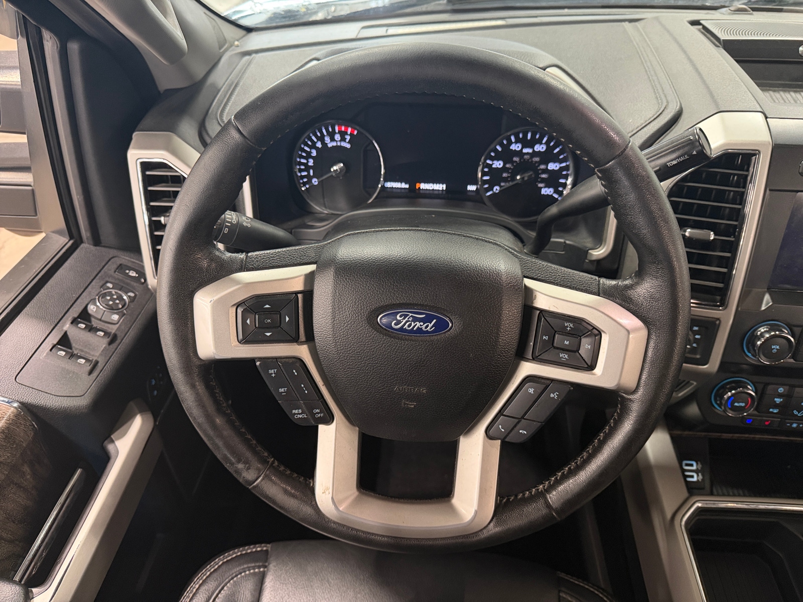 Thumbnail: 2019 Ford Econoline - 4
