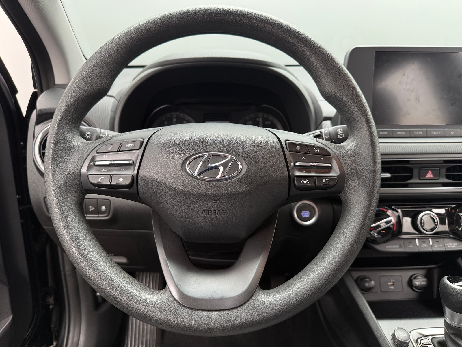Thumbnail: 2022 Hyundai Kona - 5