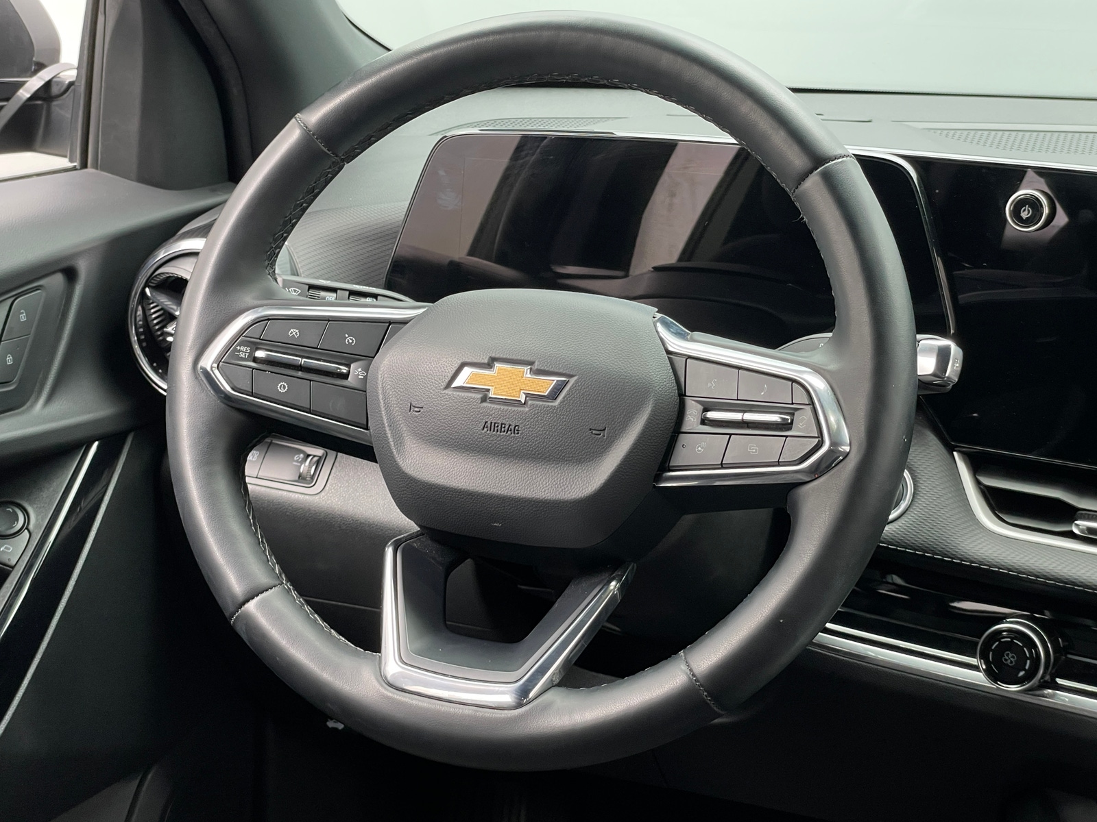 Thumbnail: 2025 Chevrolet Equinox - 5