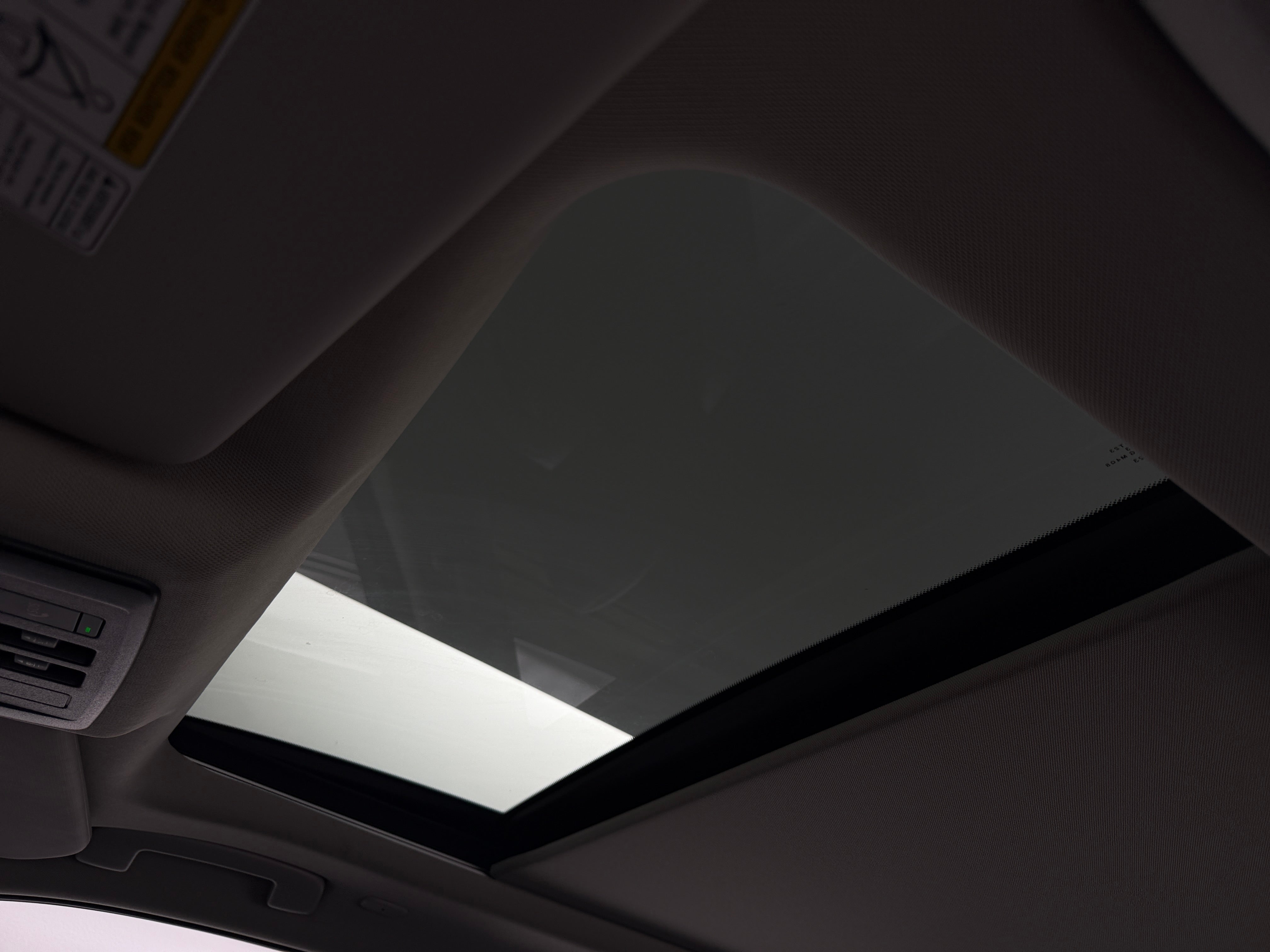 2025 Nissan Rogue SL - Photo 4