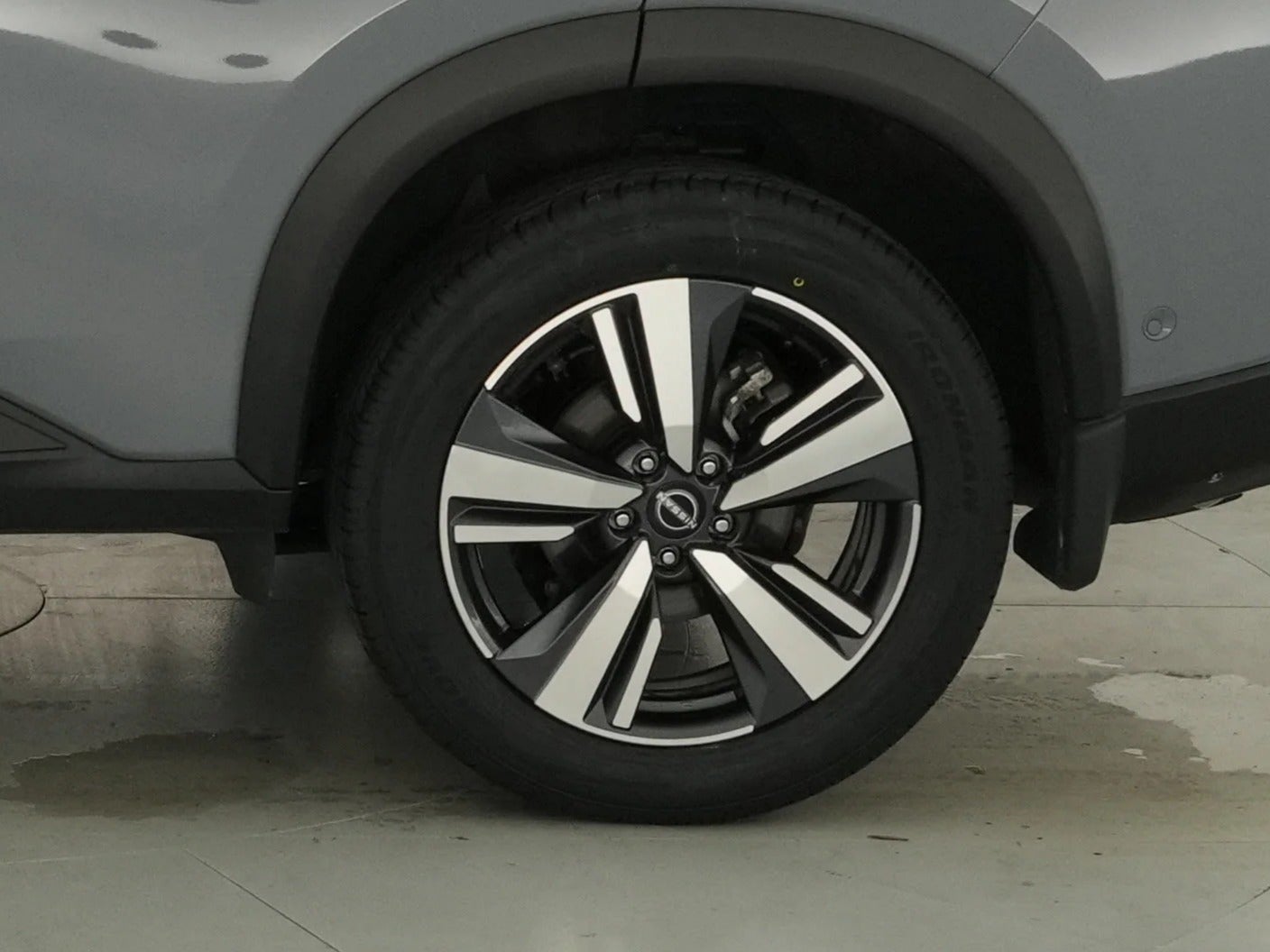 2025 Nissan Rogue SL - Photo 23