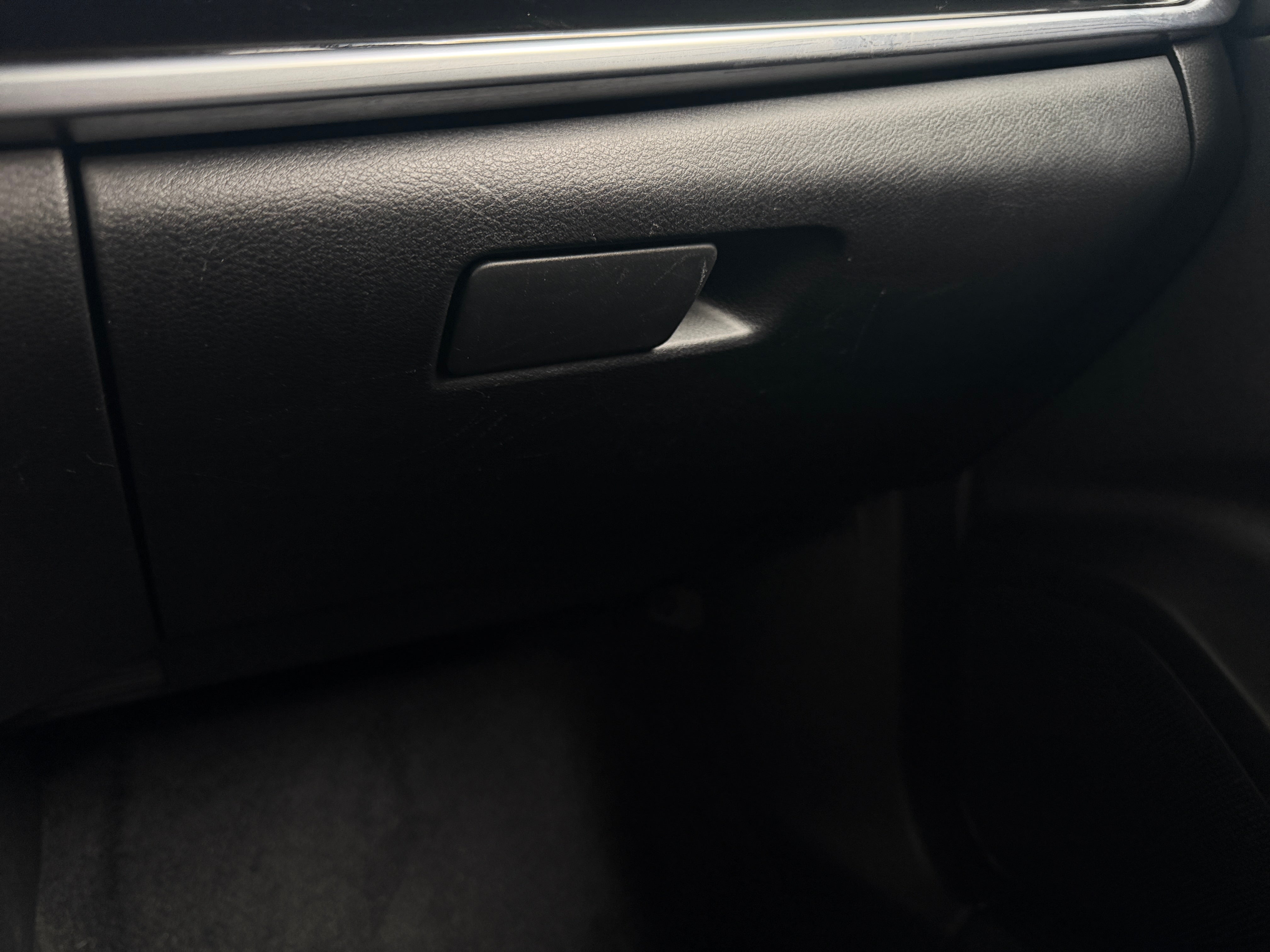 2025 Nissan Rogue SL - Photo 28