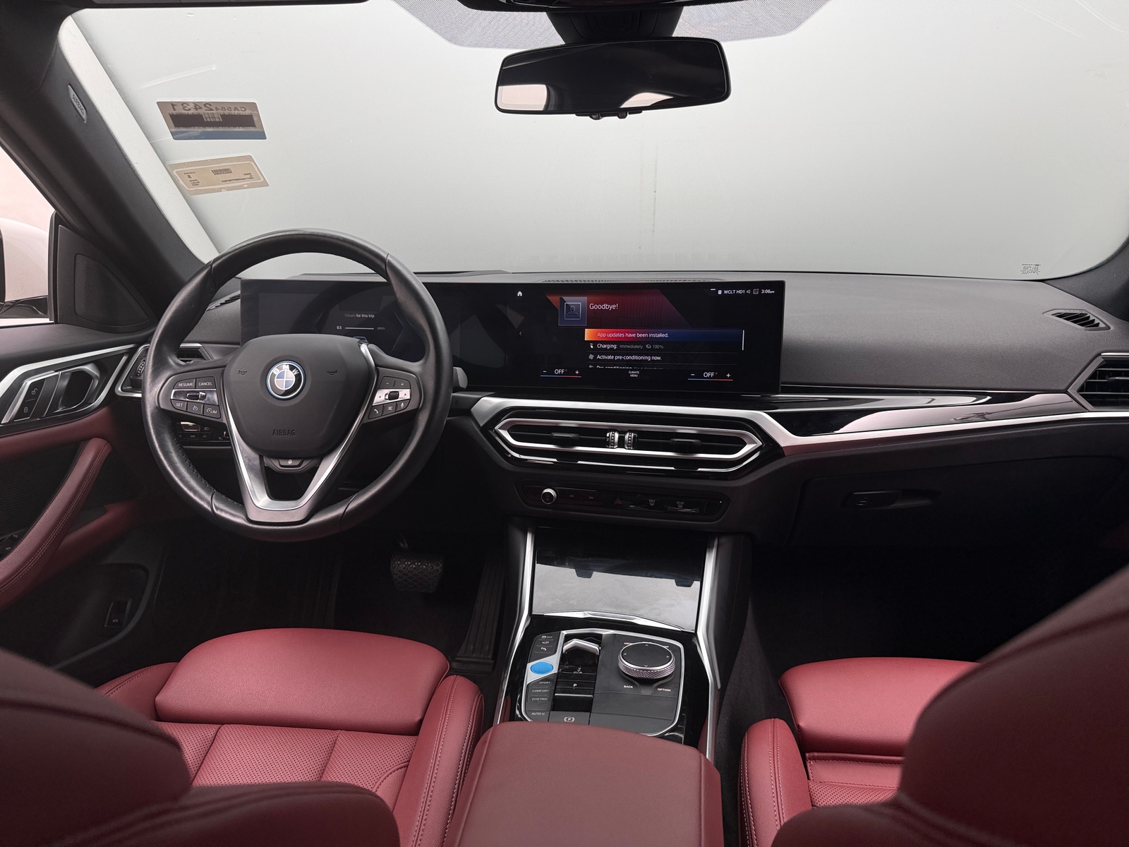 Thumbnail: 2023 BMW i4 - 2