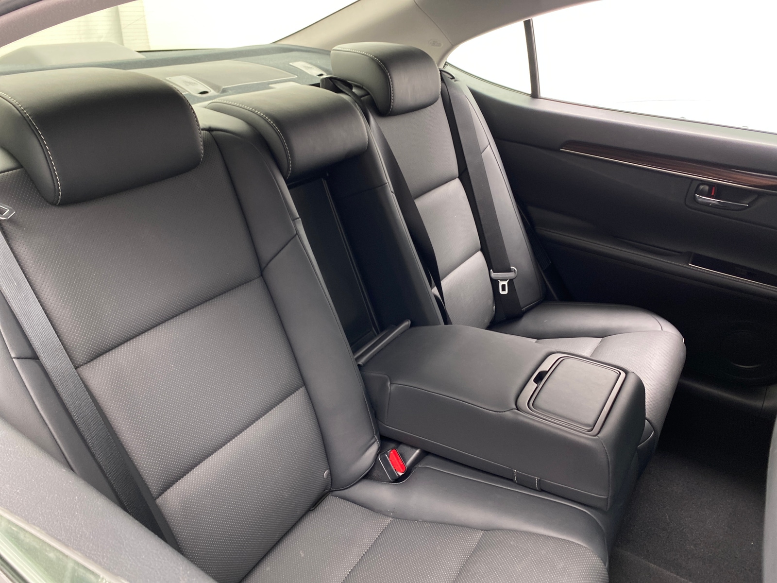 Thumbnail: 2017 Lexus ES - 6