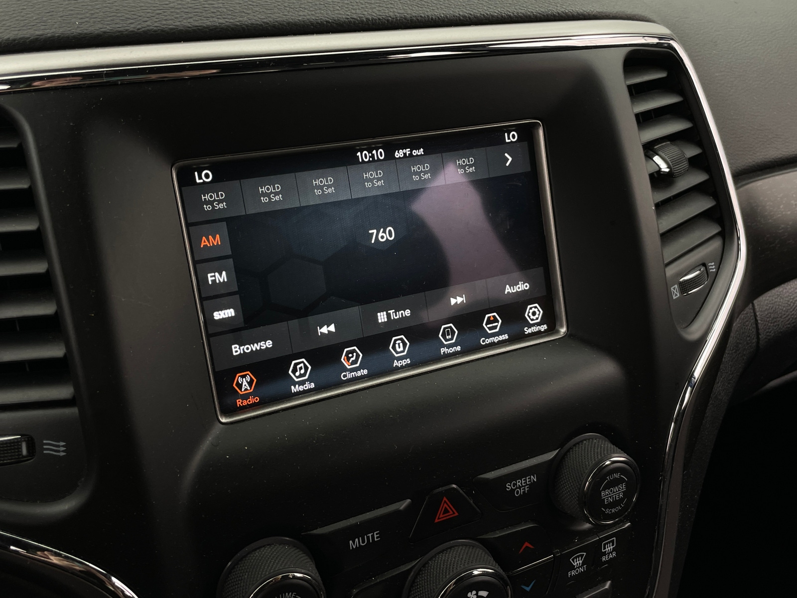 Thumbnail: 2018 Jeep Grand Cherokee - 4
